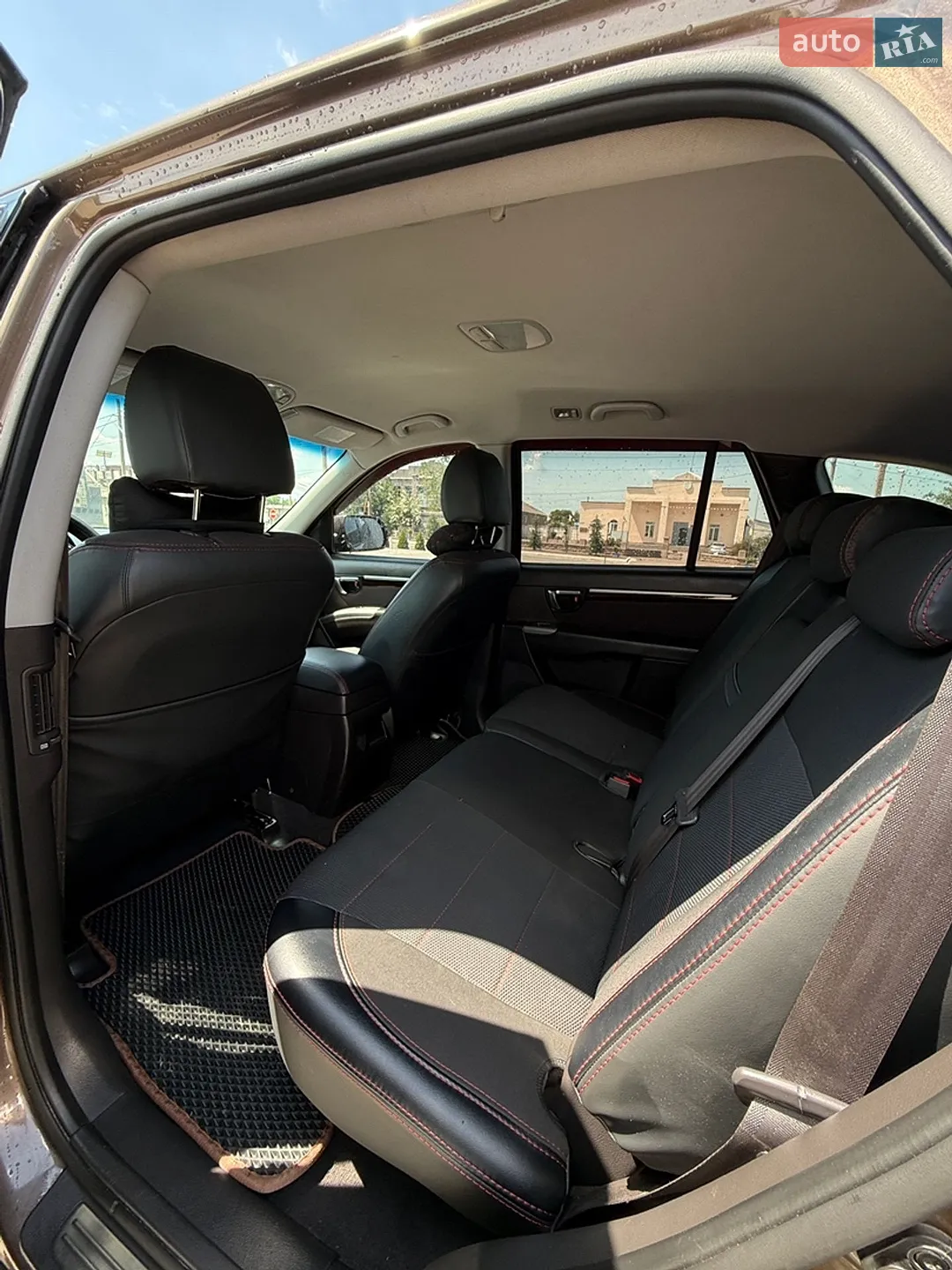 2011 Hyundai Santa Fe - мініатюра 24