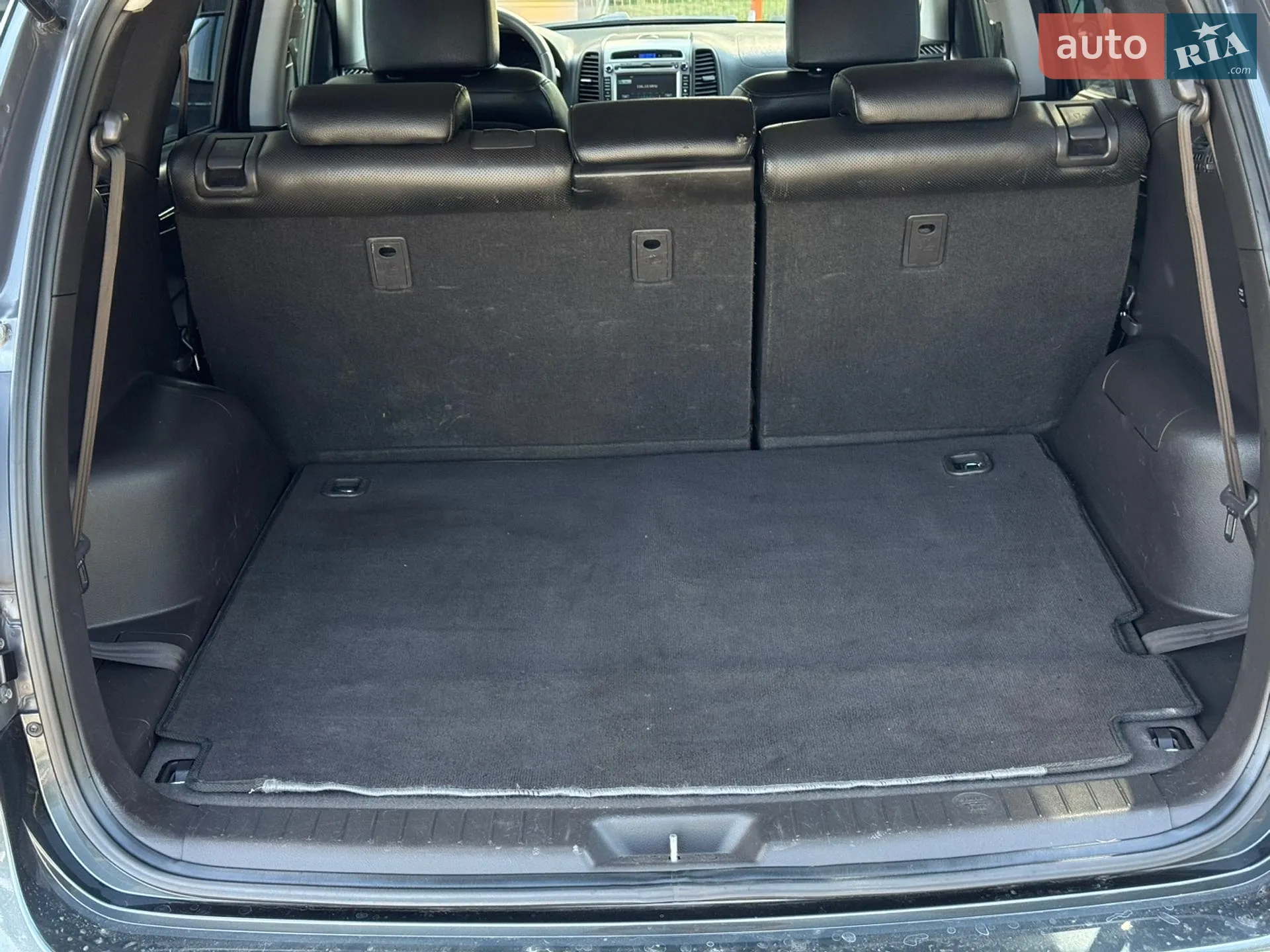 2011 Hyundai Santa Fe - мініатюра 39