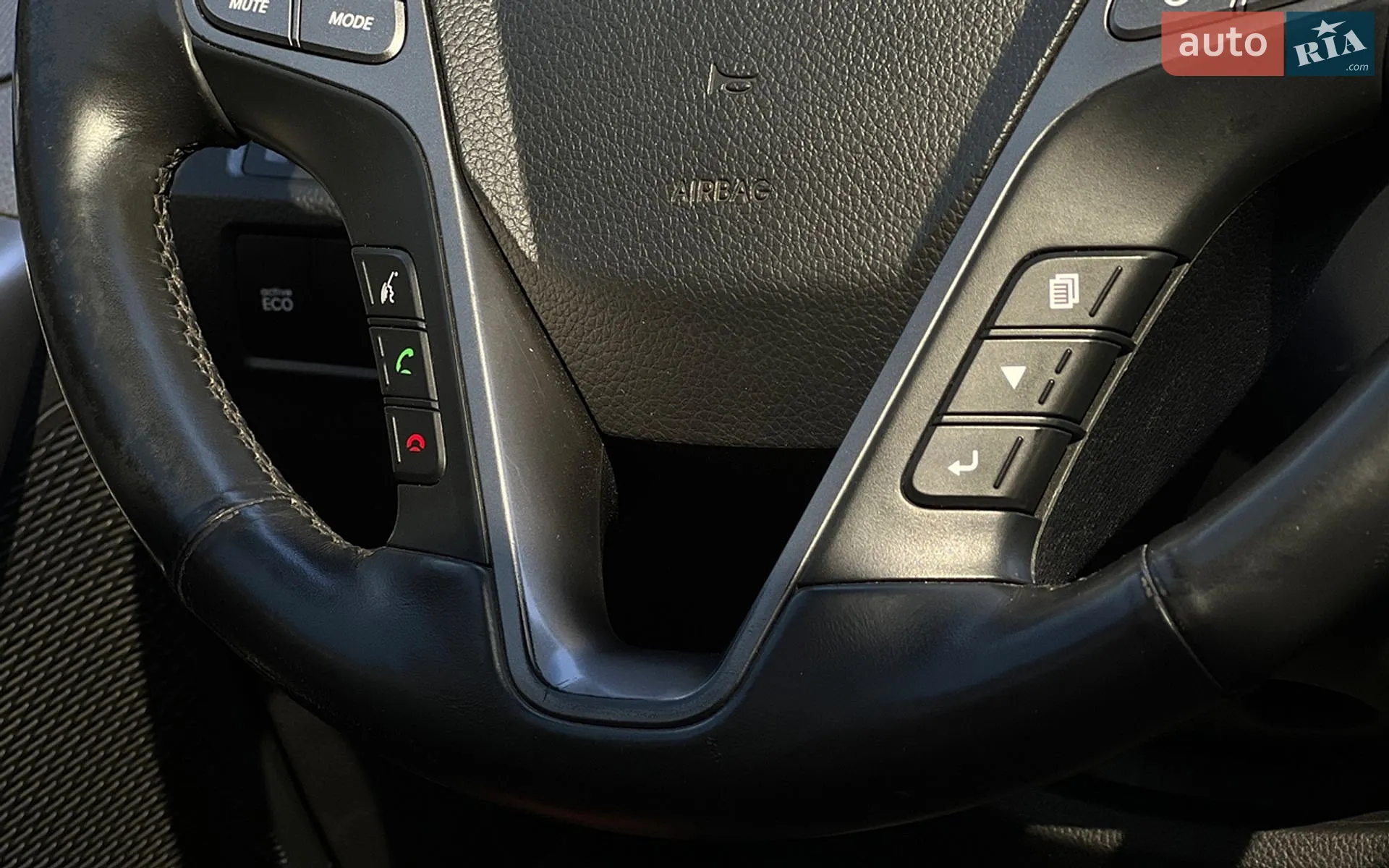 2013 Hyundai Santa Fe - мініатюра 23