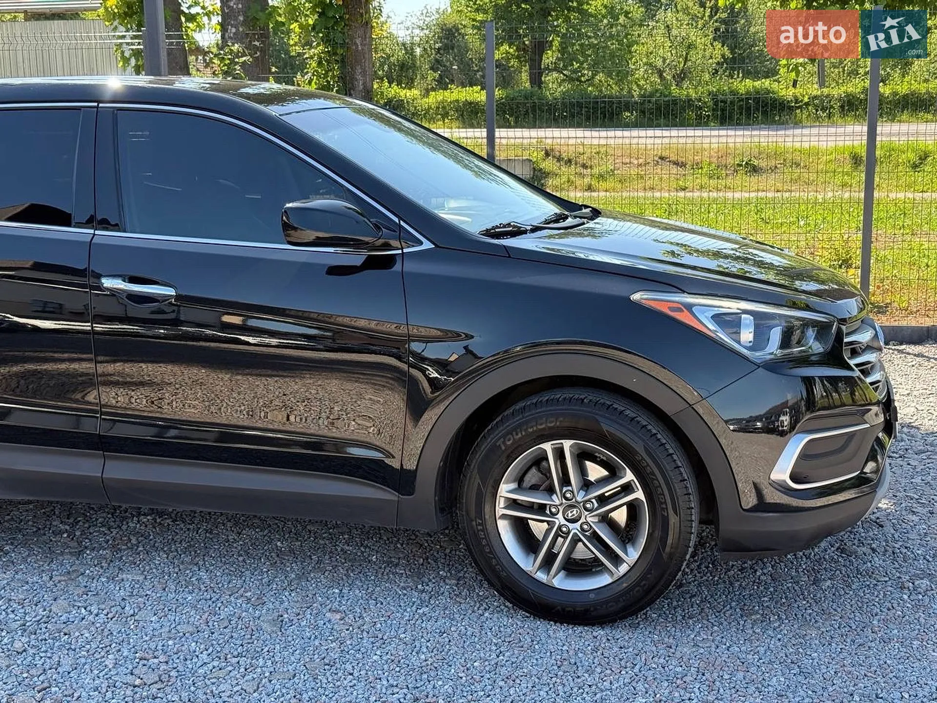 2017 Hyundai Santa Fe - мініатюра 23