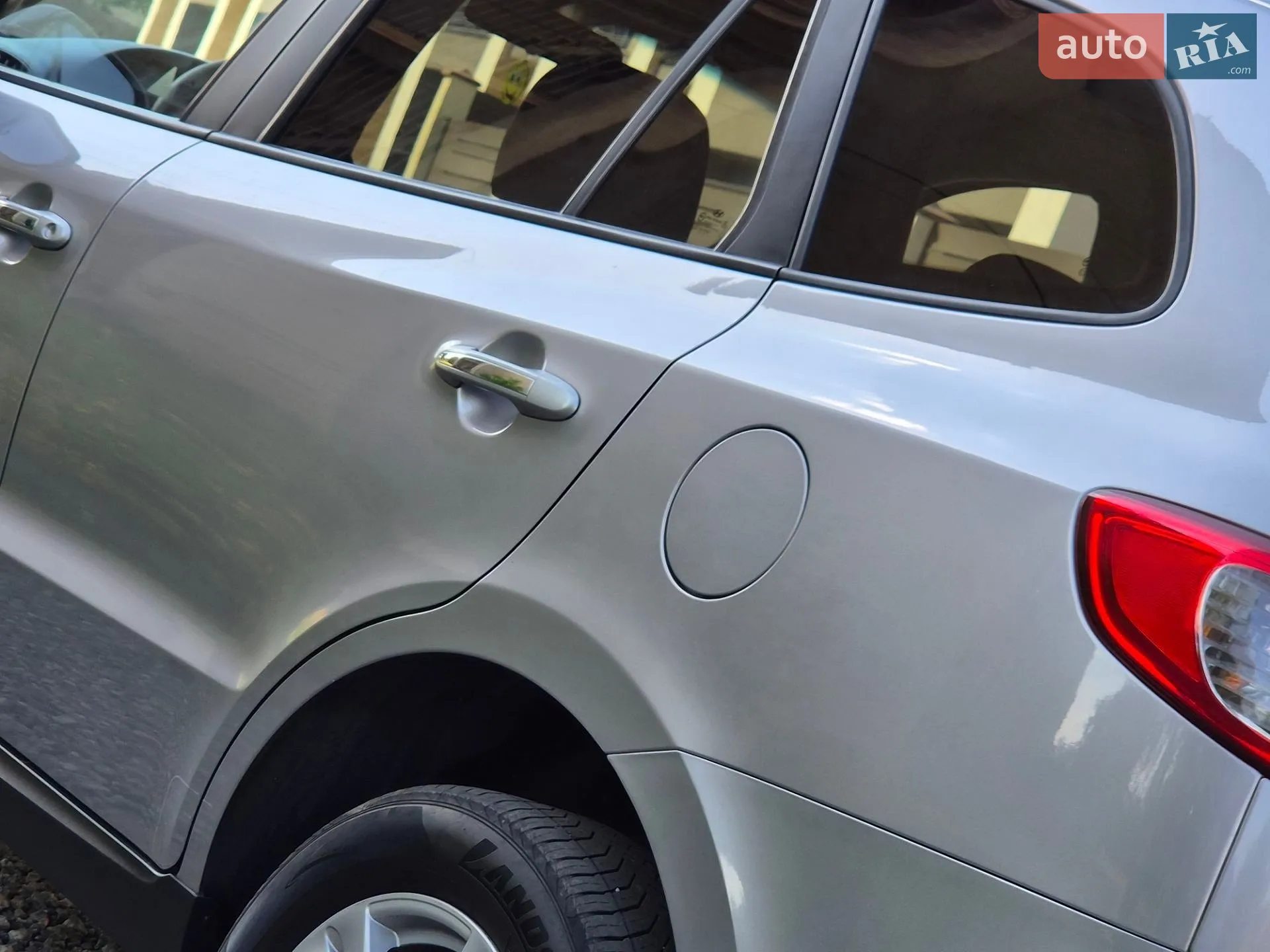2010 Hyundai Santa Fe - мініатюра 42