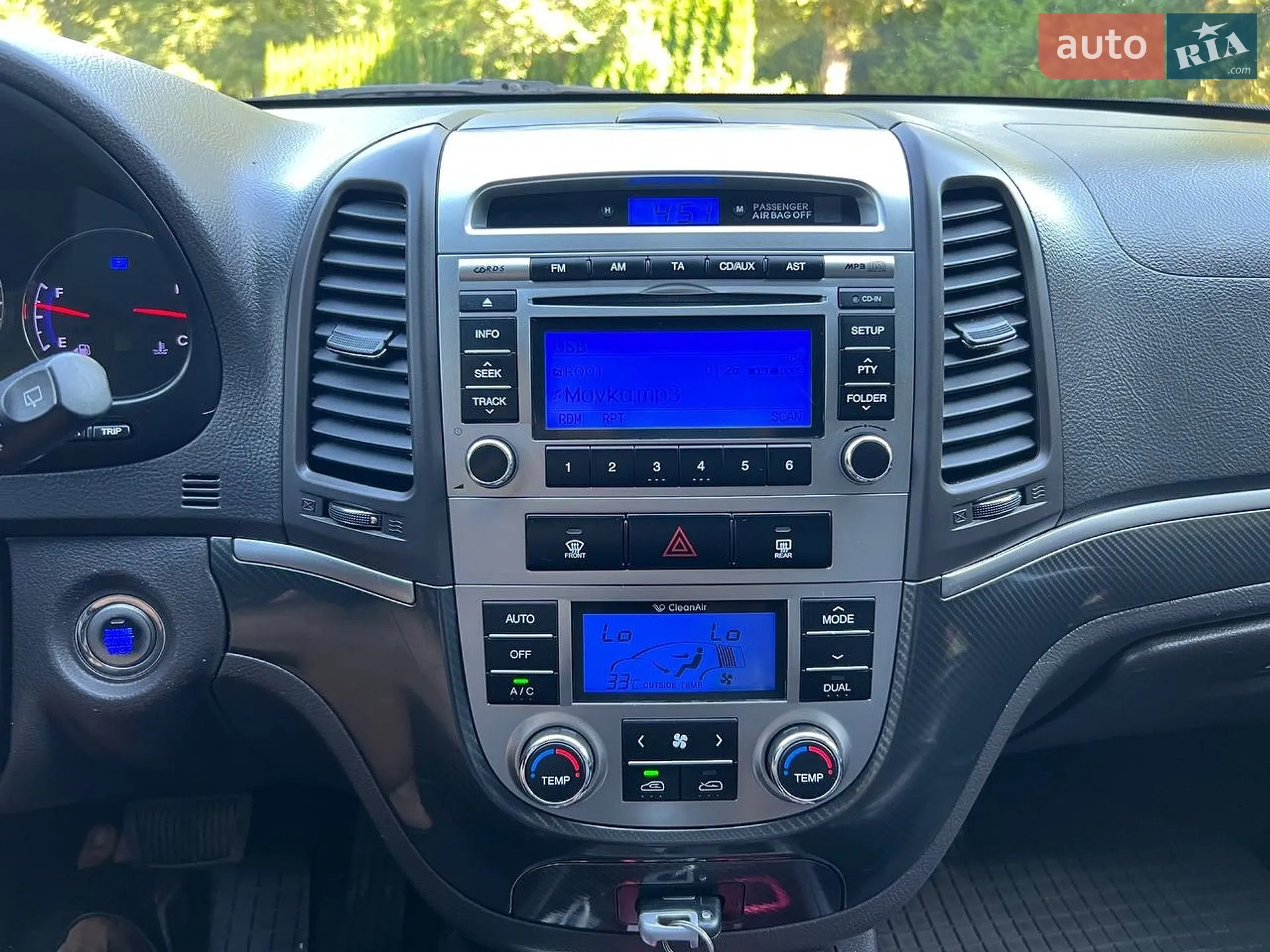 2011 Hyundai Santa Fe - мініатюра 29