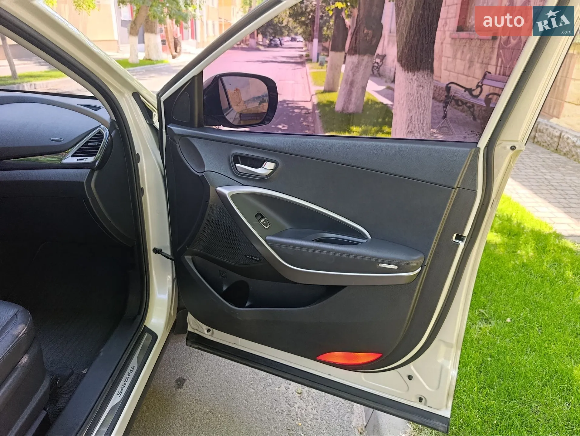 2013 Hyundai Santa Fe - мініатюра 32