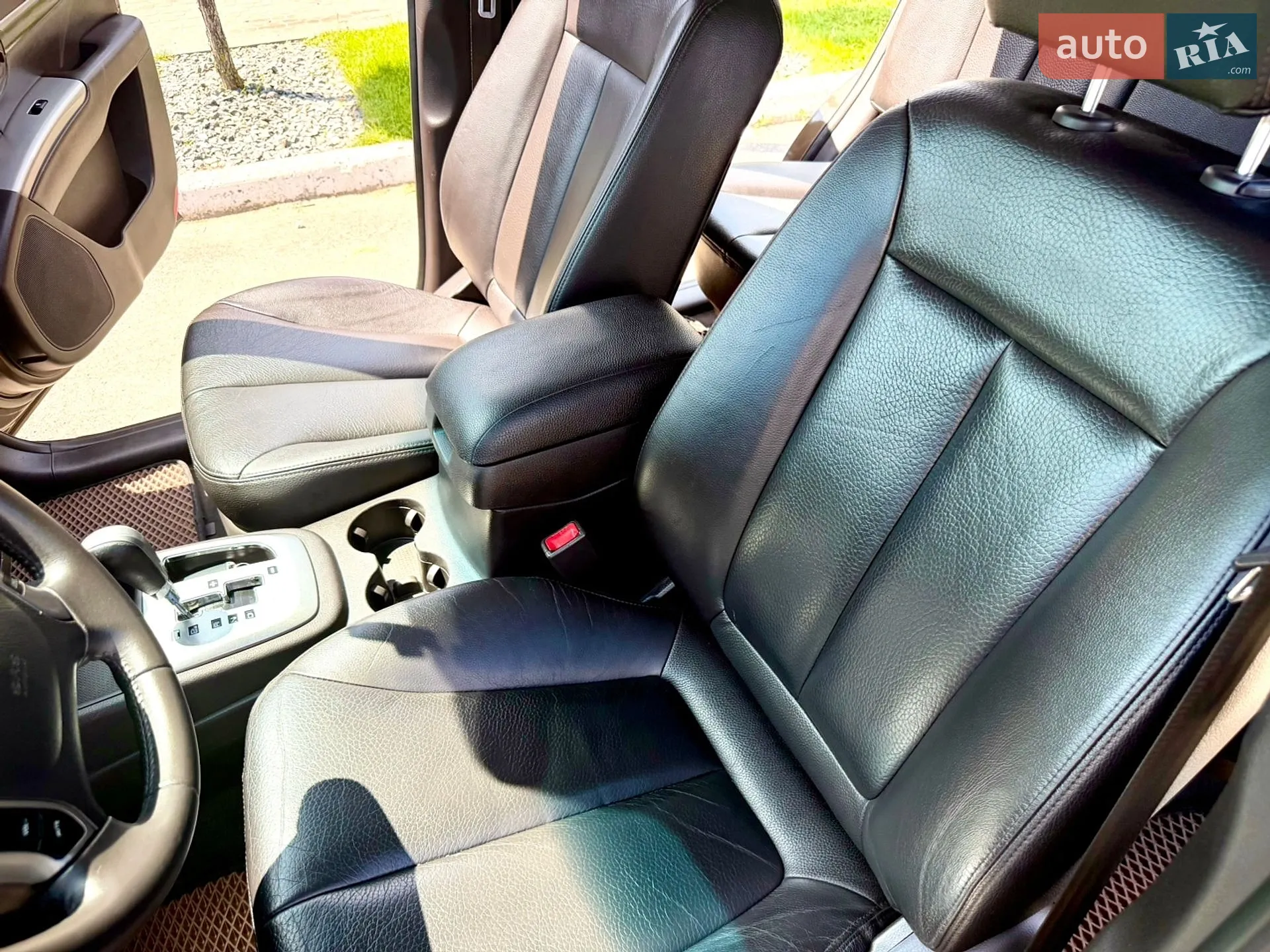 2010 Hyundai Santa Fe - мініатюра 13