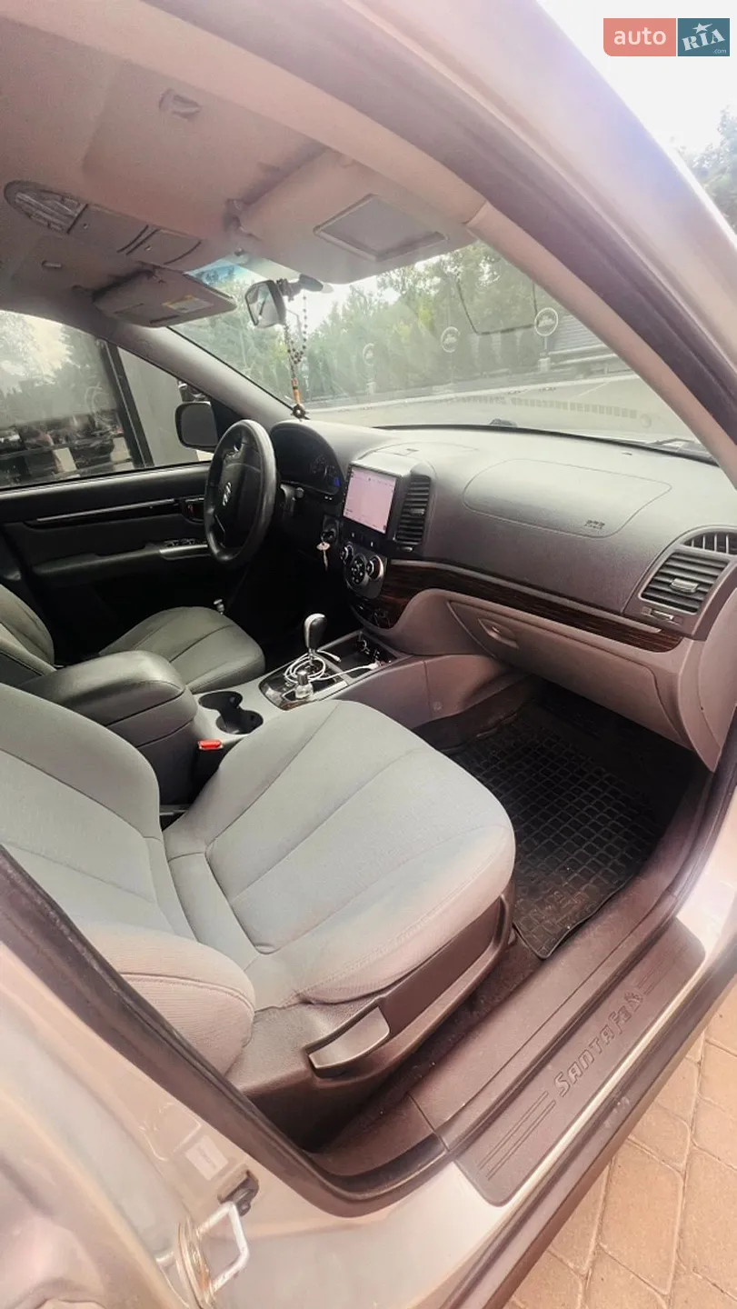 2011 Hyundai Santa Fe - мініатюра 5
