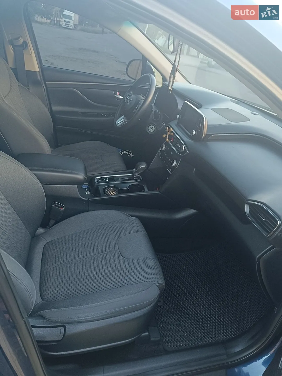 2019 Hyundai Santa Fe - мініатюра 22