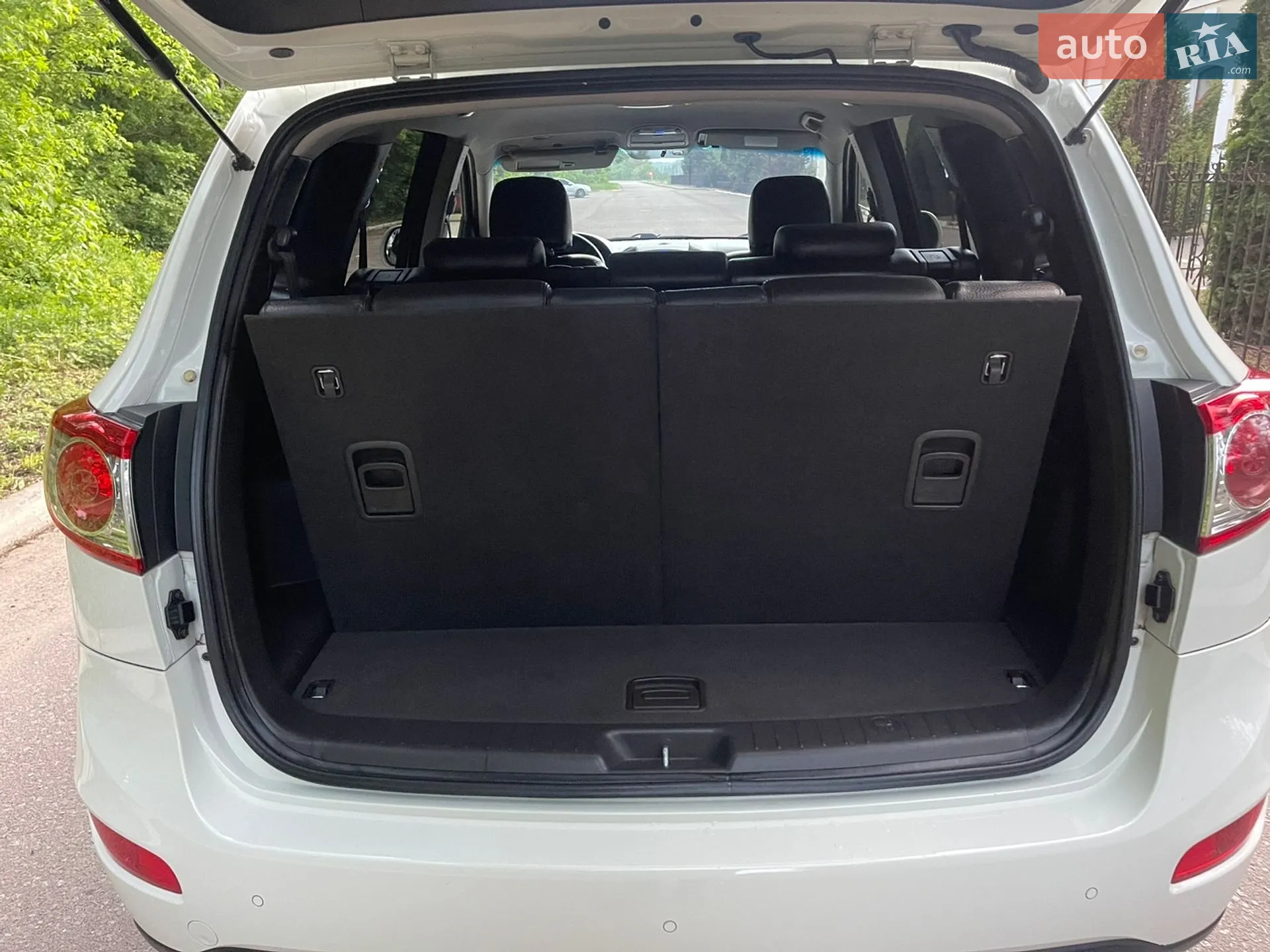 2011 Hyundai Santa Fe - мініатюра 31