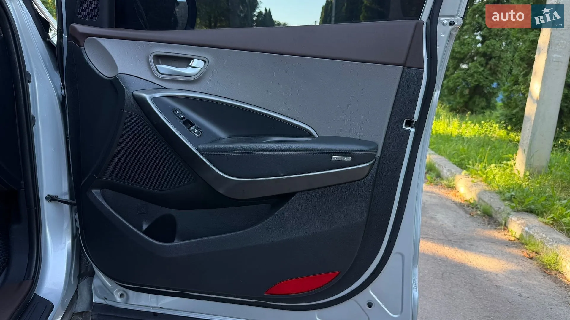 2016 Hyundai Santa Fe - мініатюра 27