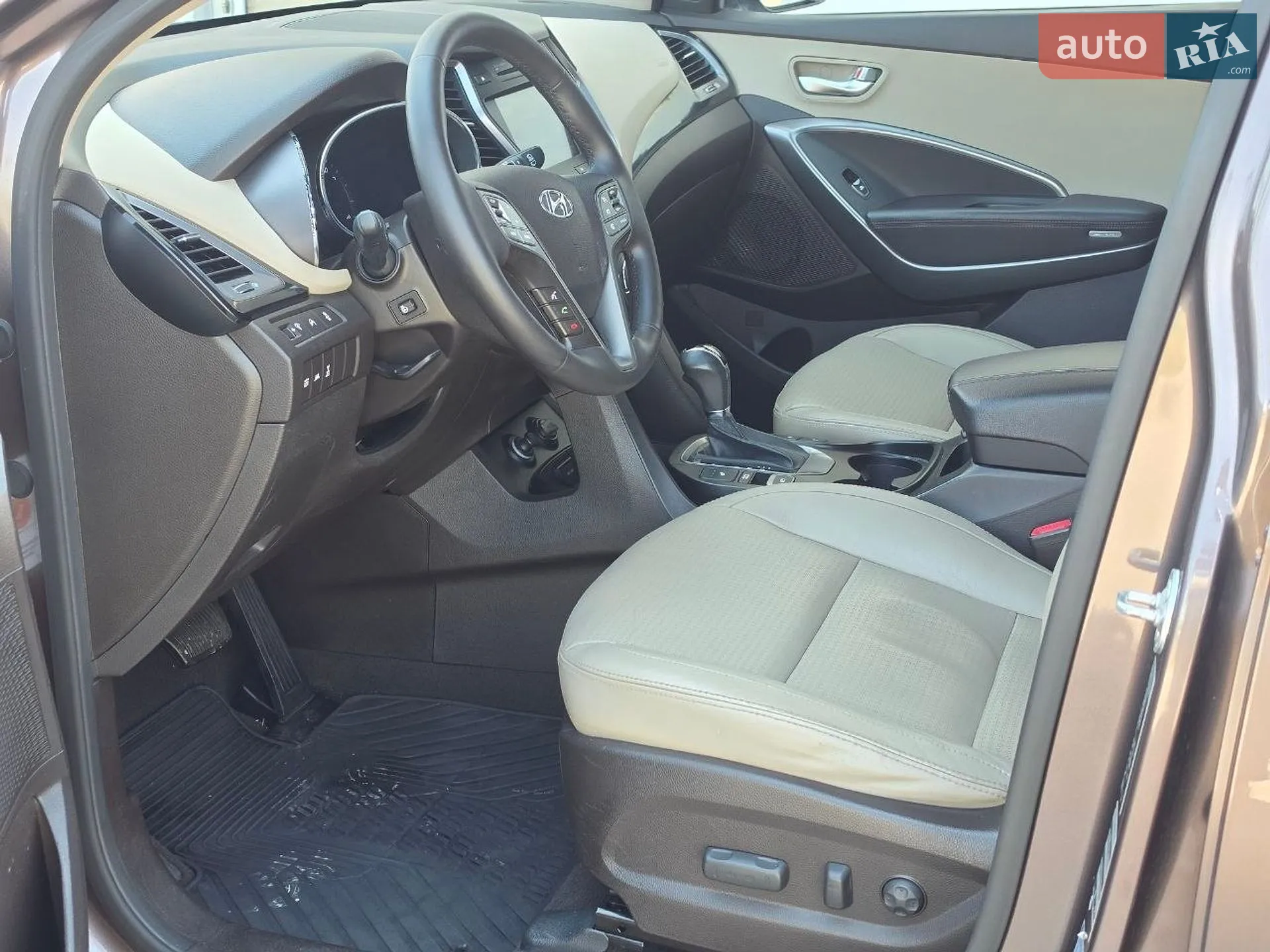 2013 Hyundai Santa Fe - мініатюра 17