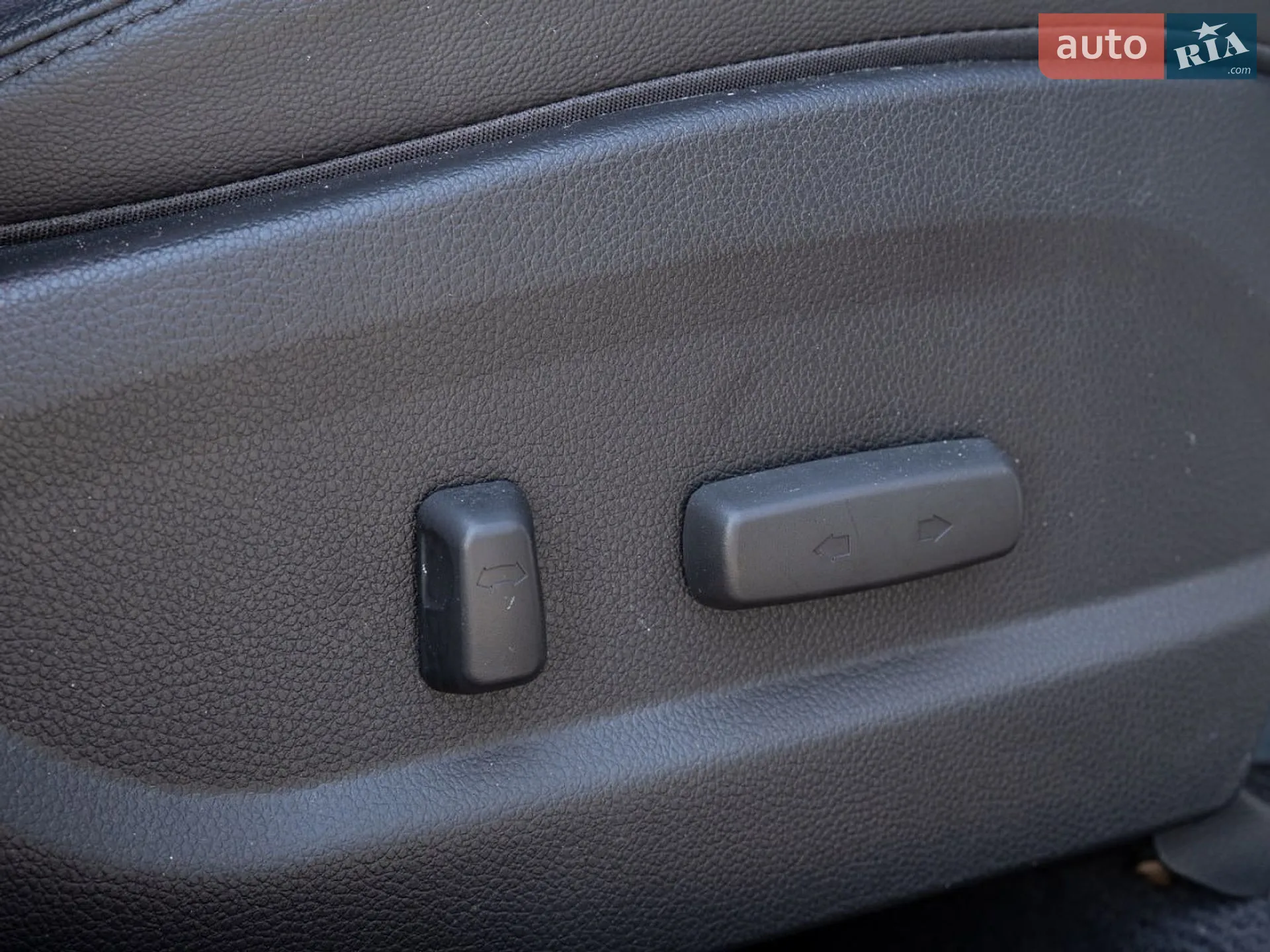 2015 Hyundai Santa Fe - мініатюра 38