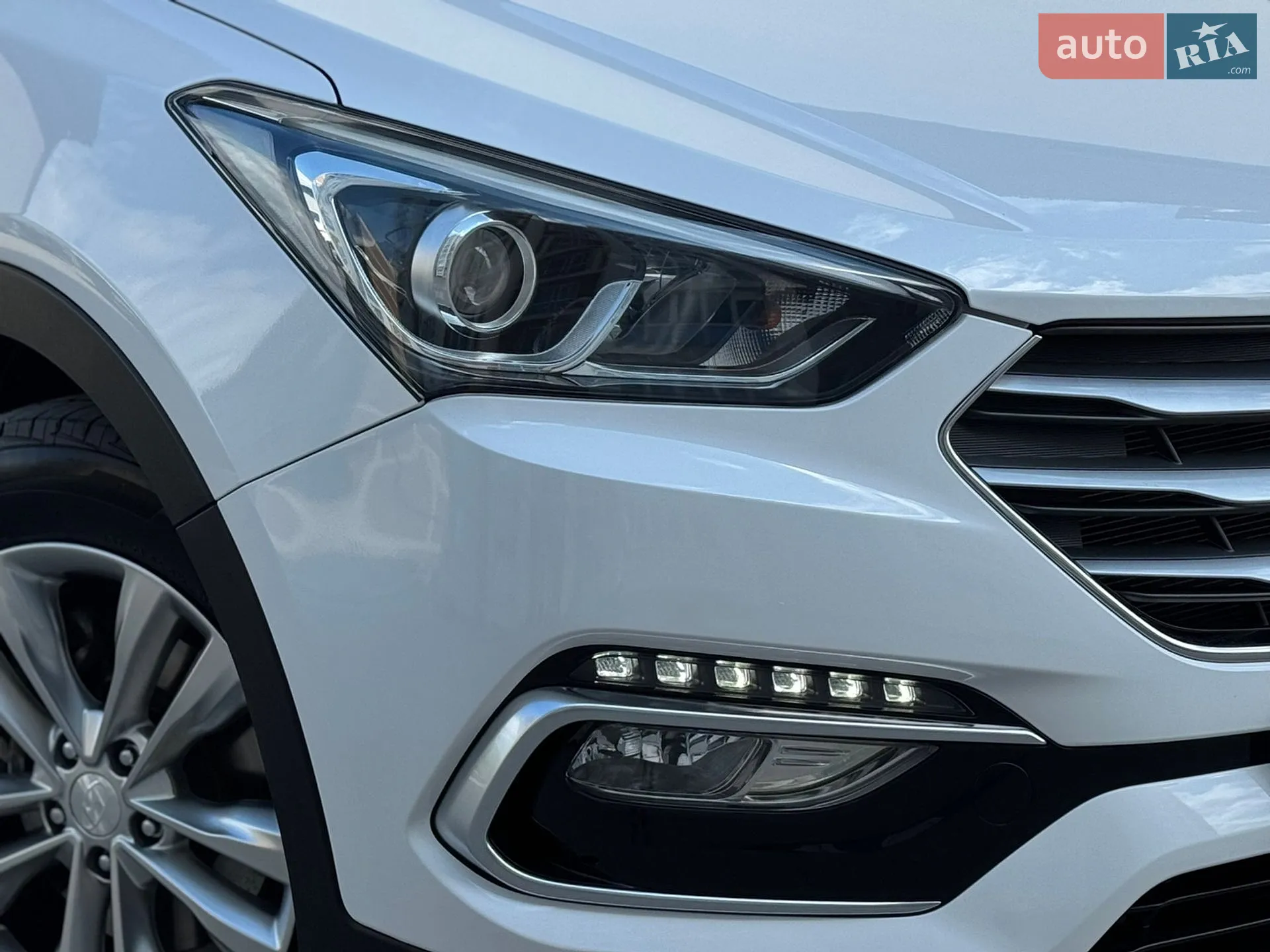 2016 Hyundai Santa Fe - мініатюра 11