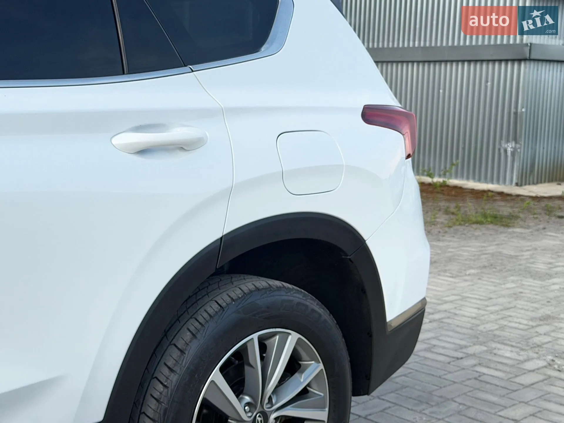 2019 Hyundai Santa Fe - мініатюра 32