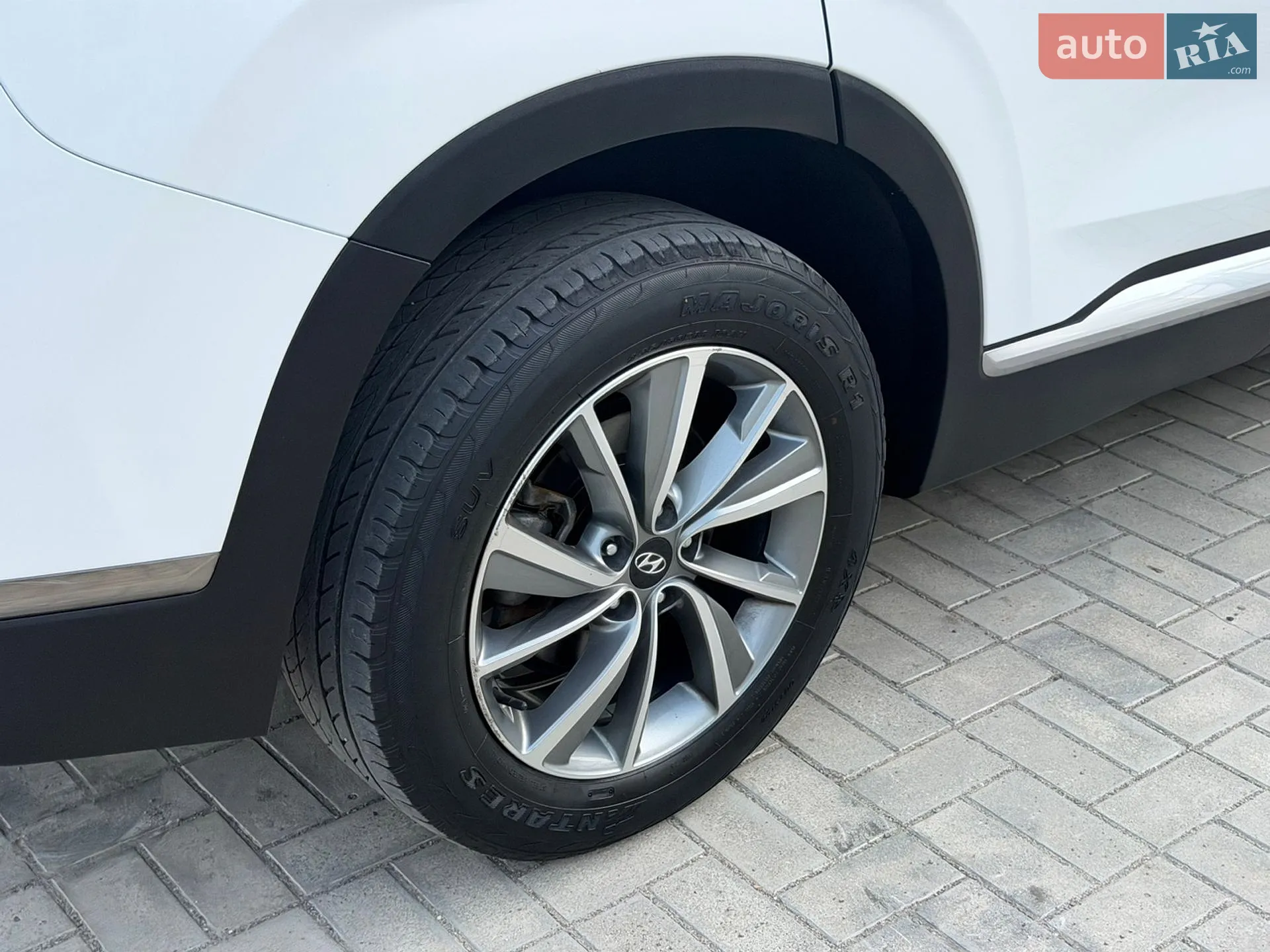 2019 Hyundai Santa Fe - мініатюра 37