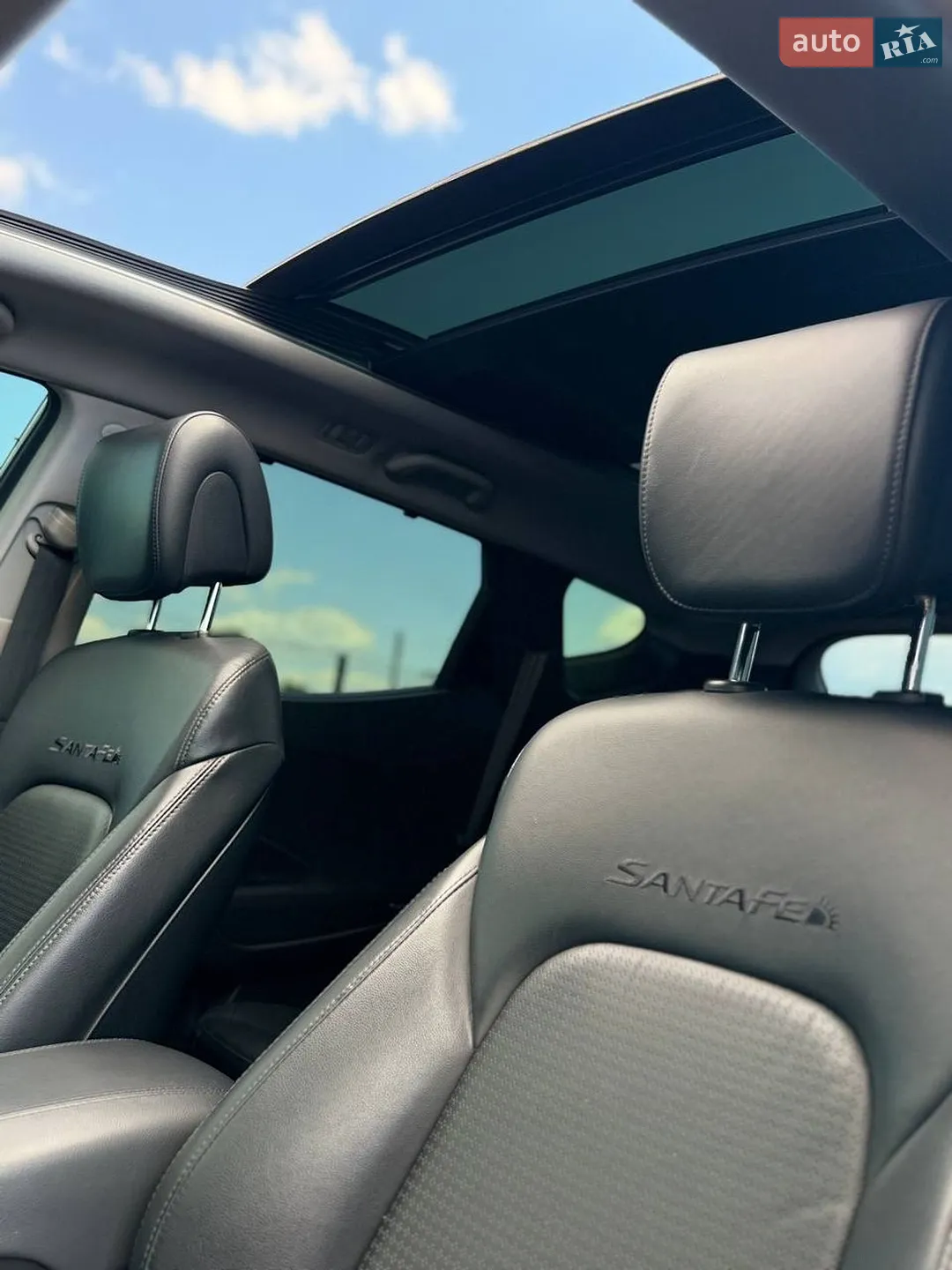 2012 Hyundai Santa Fe - мініатюра 19