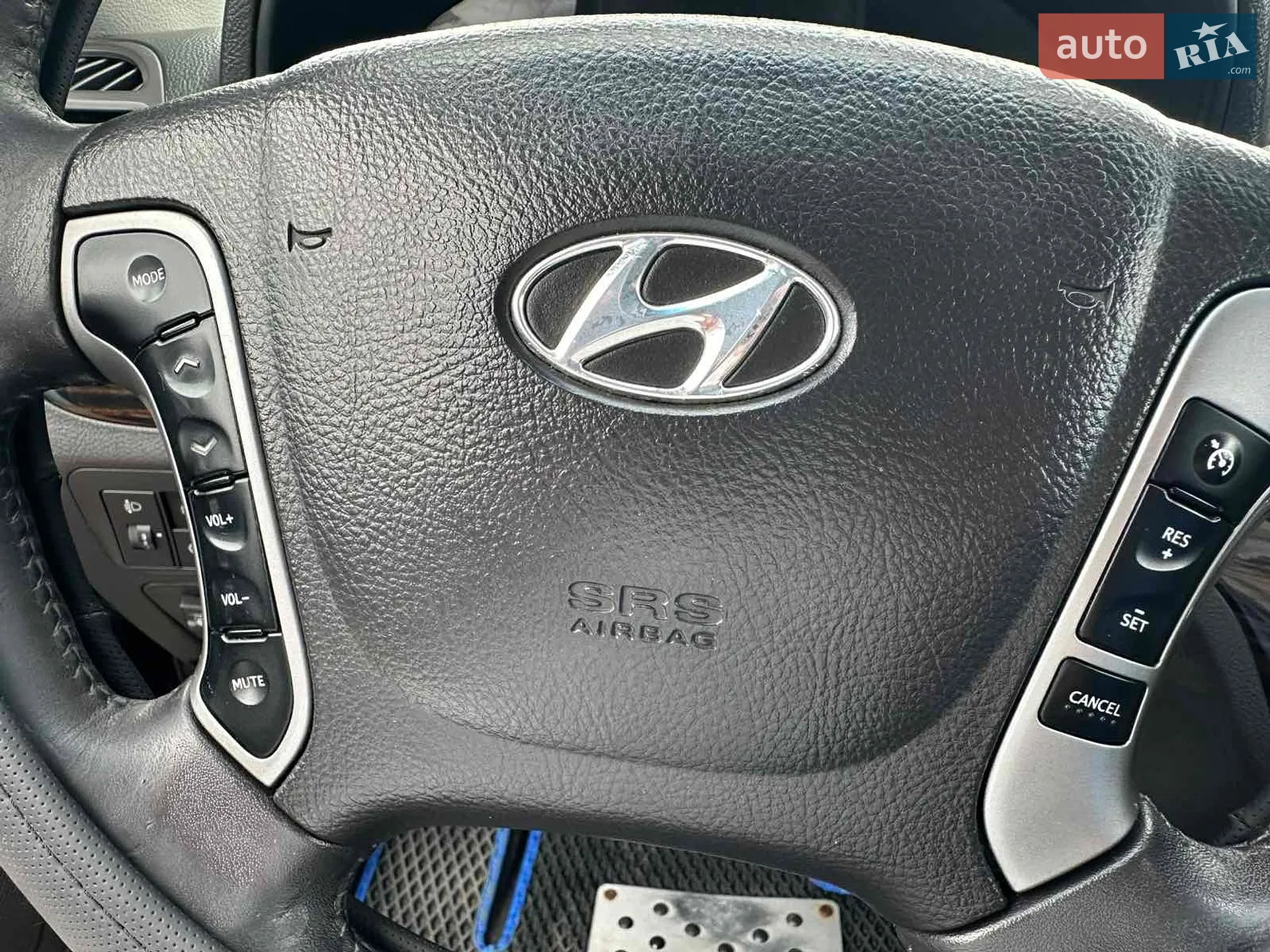 2010 Hyundai Santa Fe - мініатюра 11
