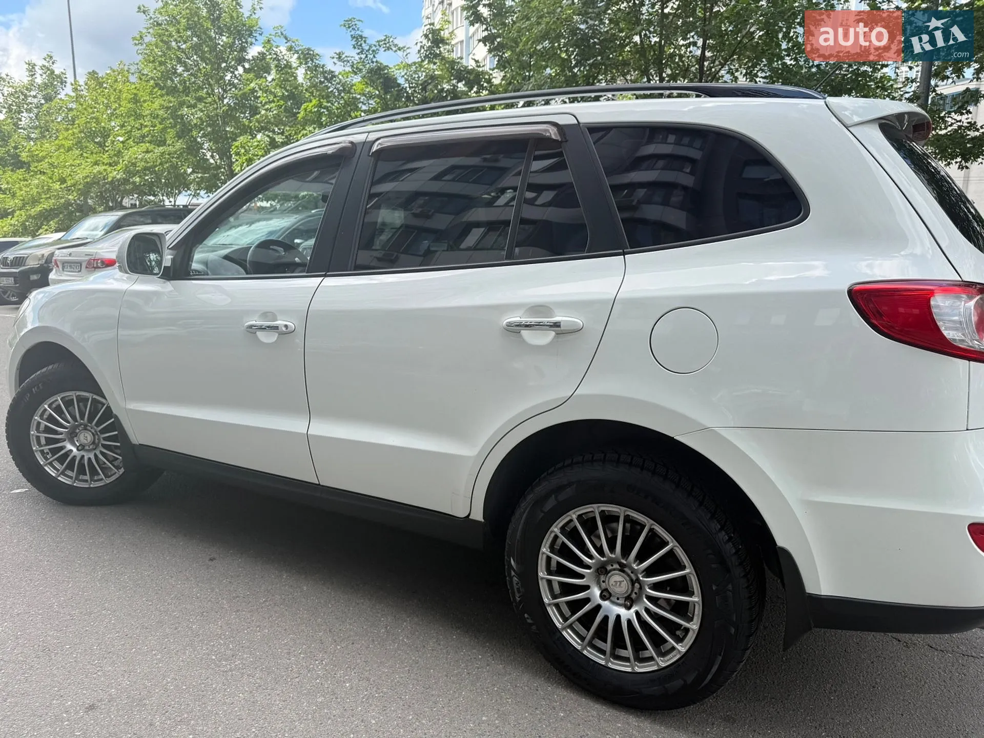 2012 Hyundai Santa Fe - мініатюра 11