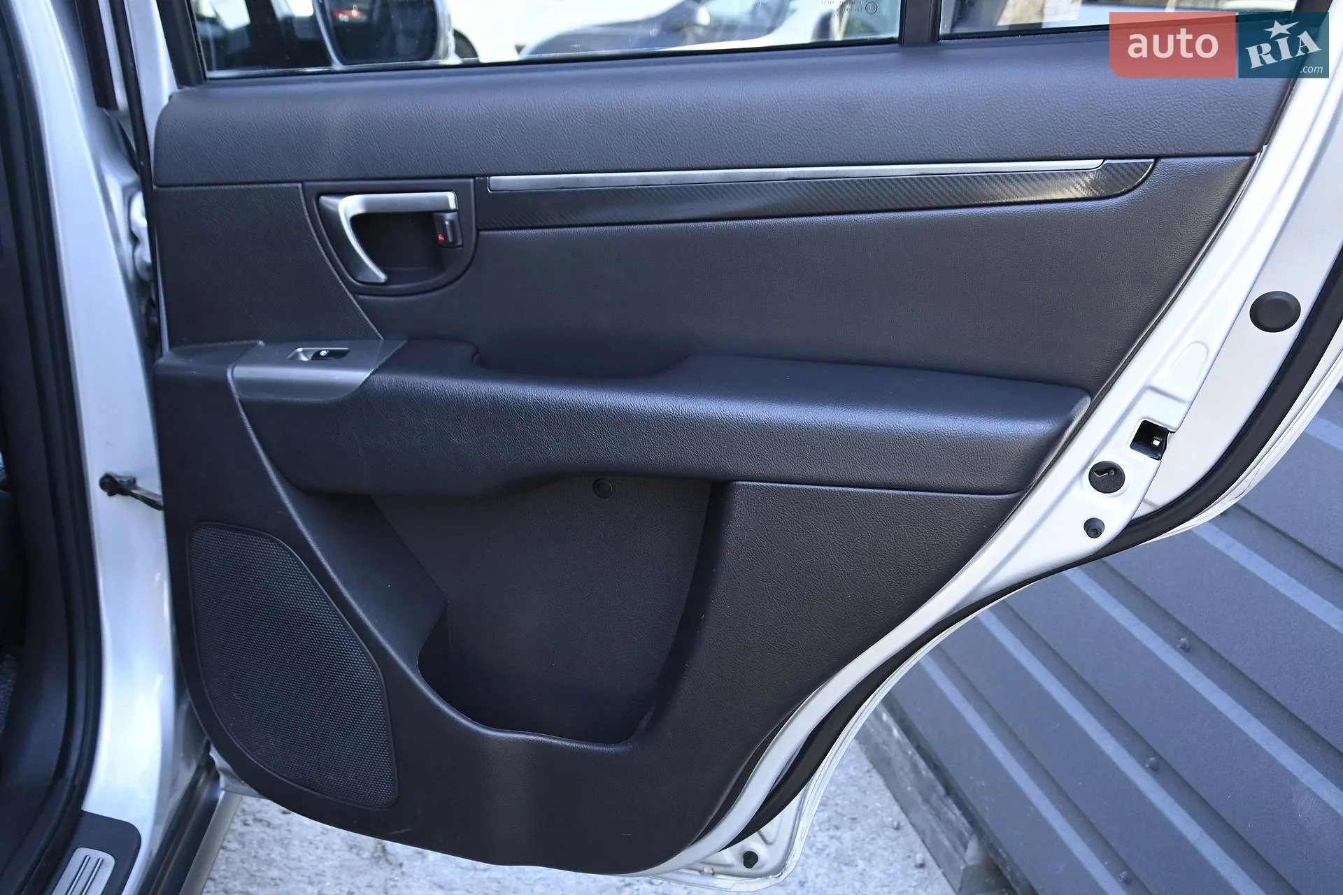 2011 Hyundai Santa Fe - мініатюра 36