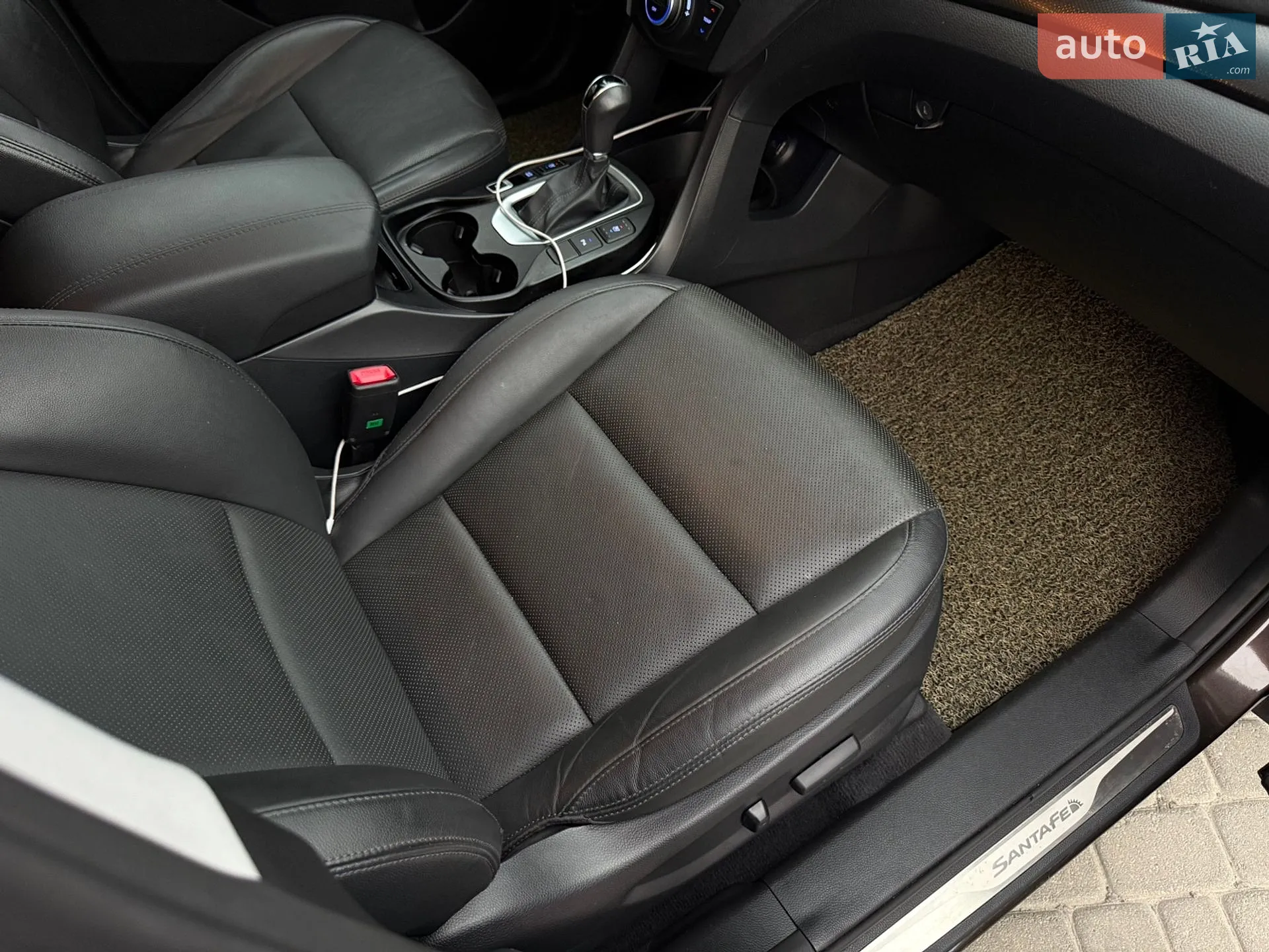 2016 Hyundai Santa Fe - мініатюра 31