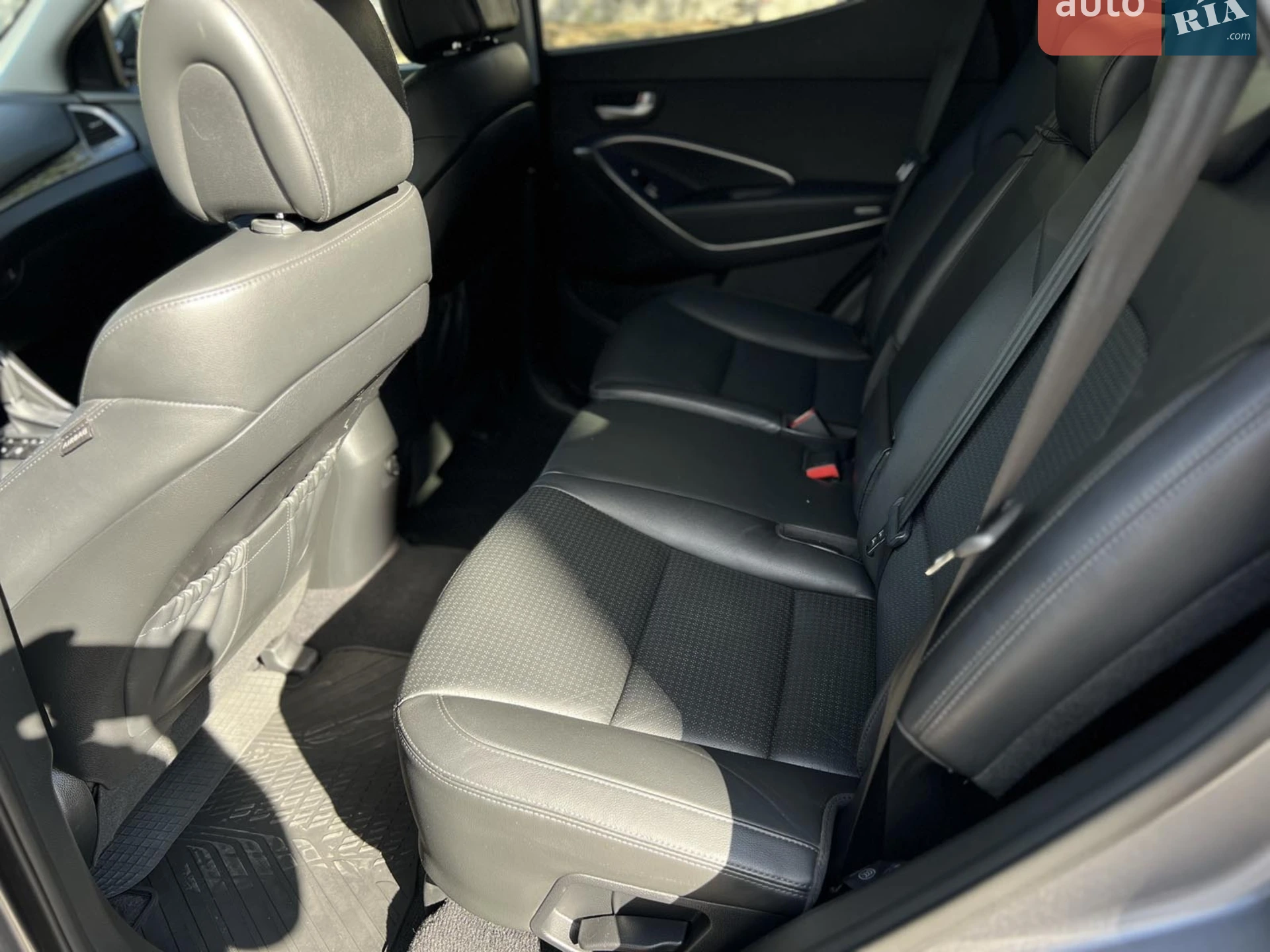 2014 Hyundai Santa Fe - мініатюра 21