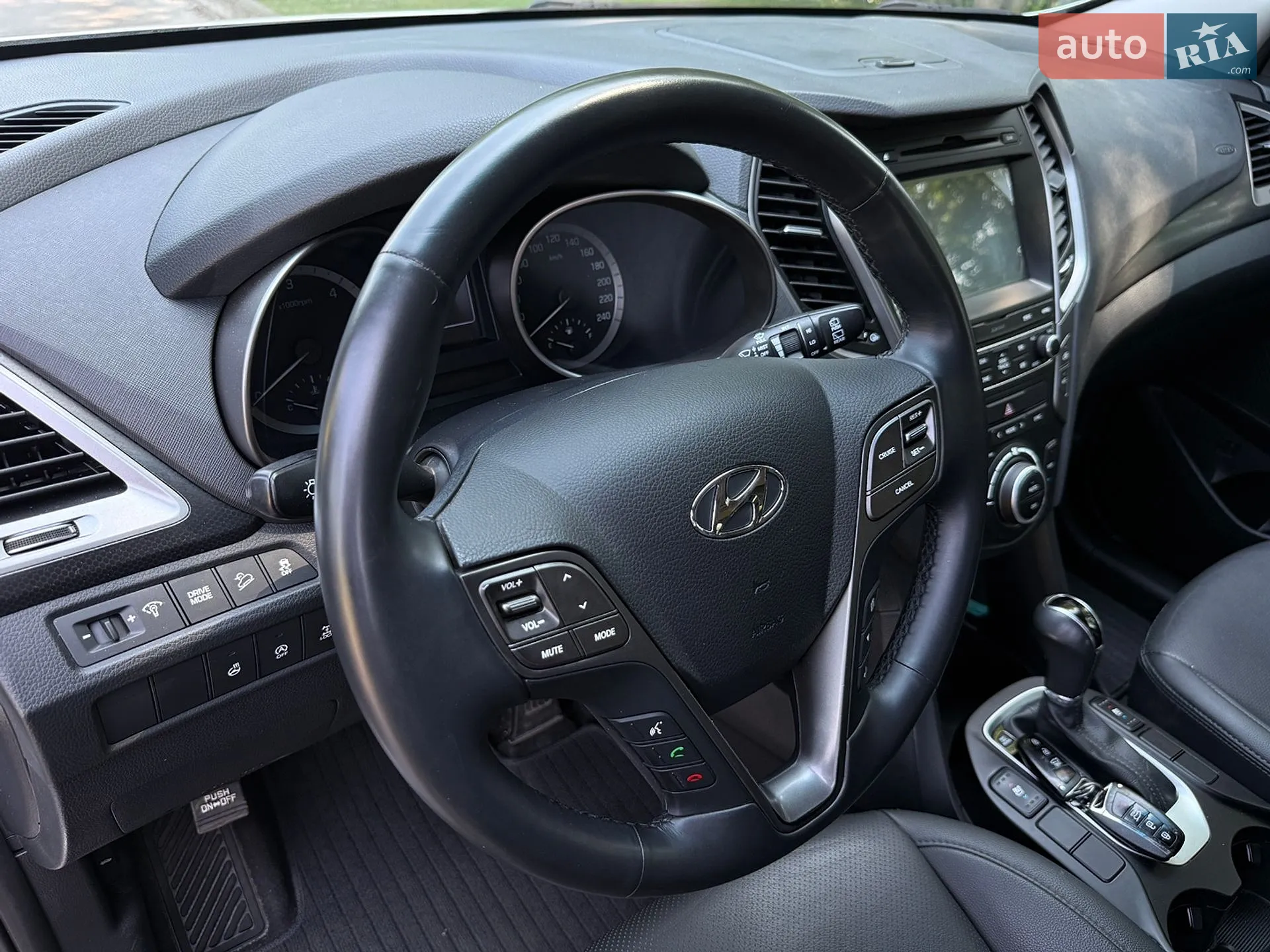2016 Hyundai Santa Fe - мініатюра 18