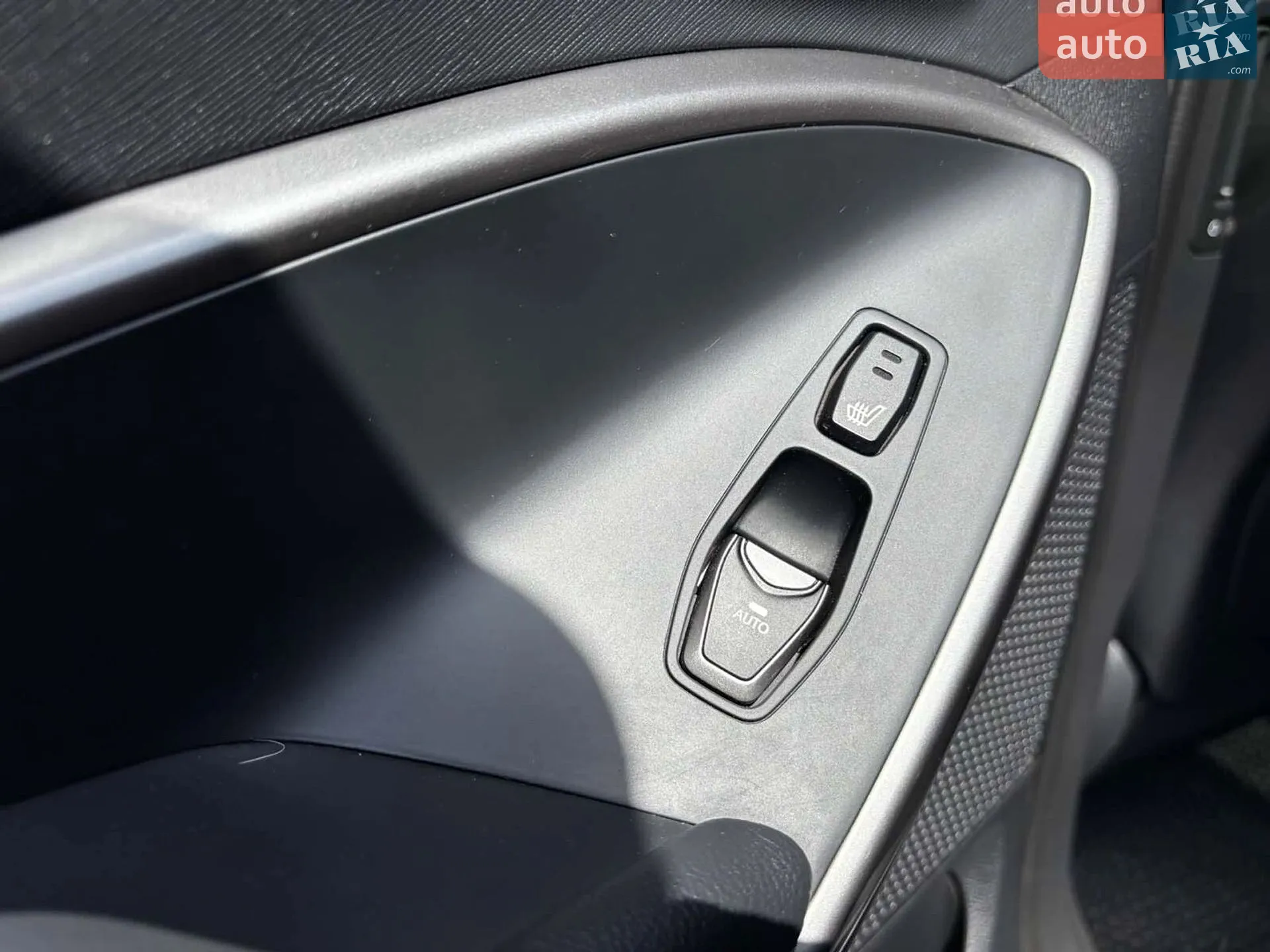 2015 Hyundai Santa Fe - мініатюра 30