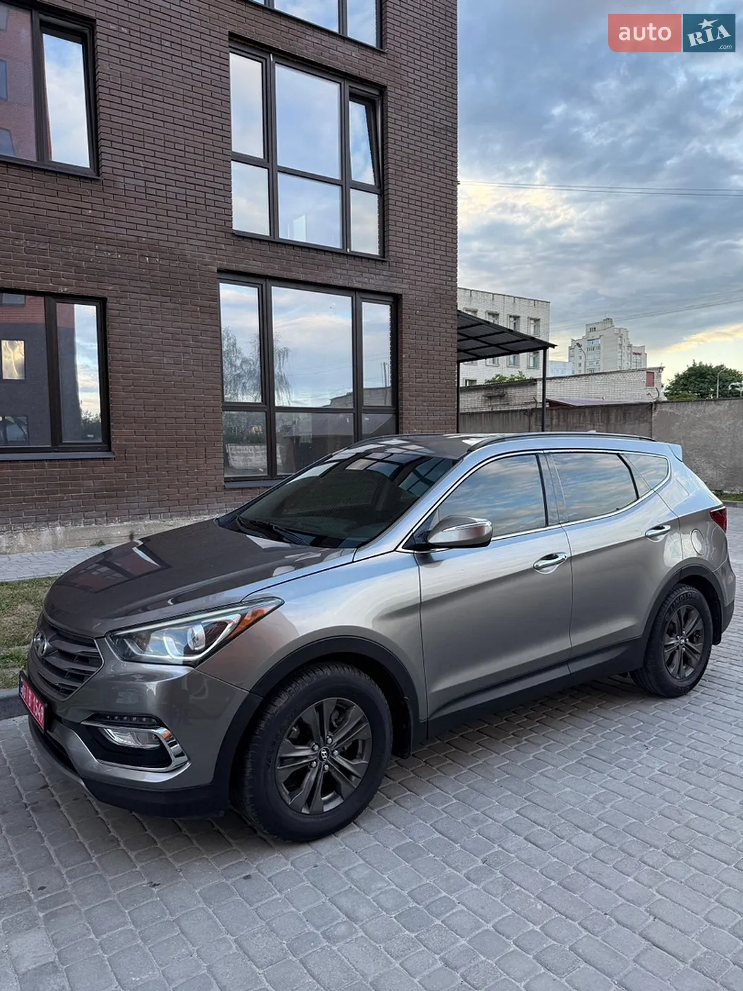 2016 Hyundai Santa Fe - мініатюра 8