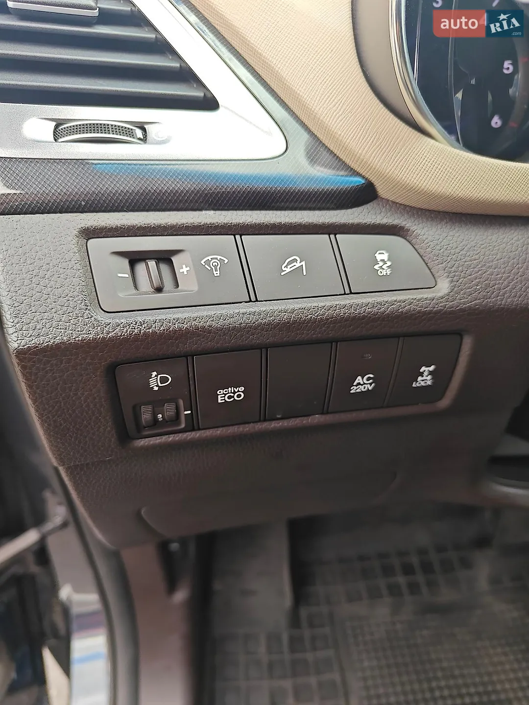2013 Hyundai Santa Fe - мініатюра 23