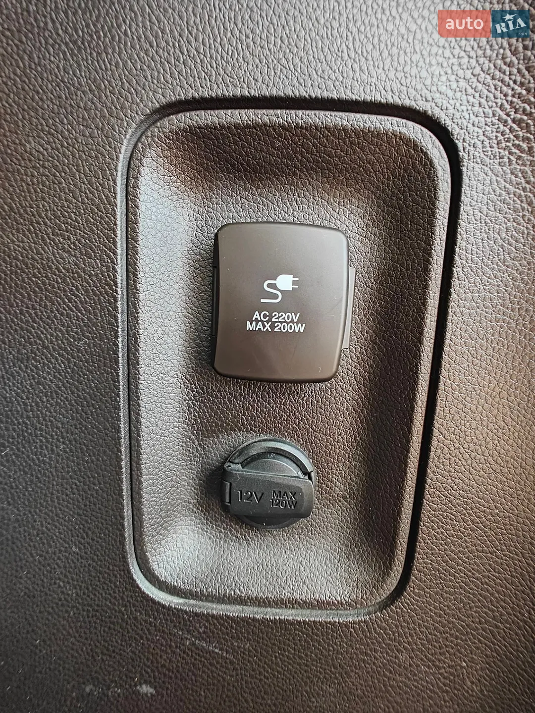 2013 Hyundai Santa Fe - мініатюра 31