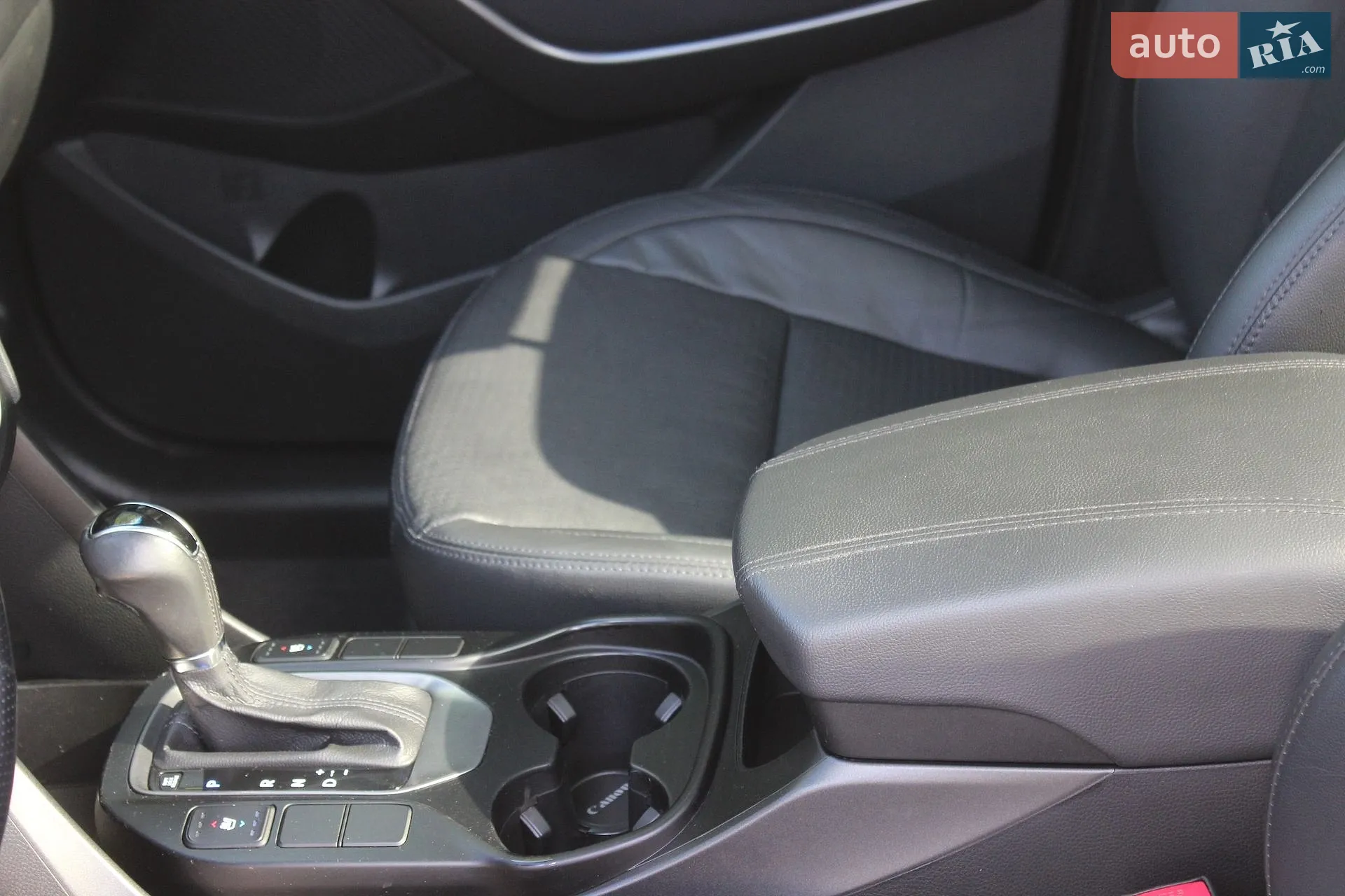 2012 Hyundai Santa Fe - мініатюра 23