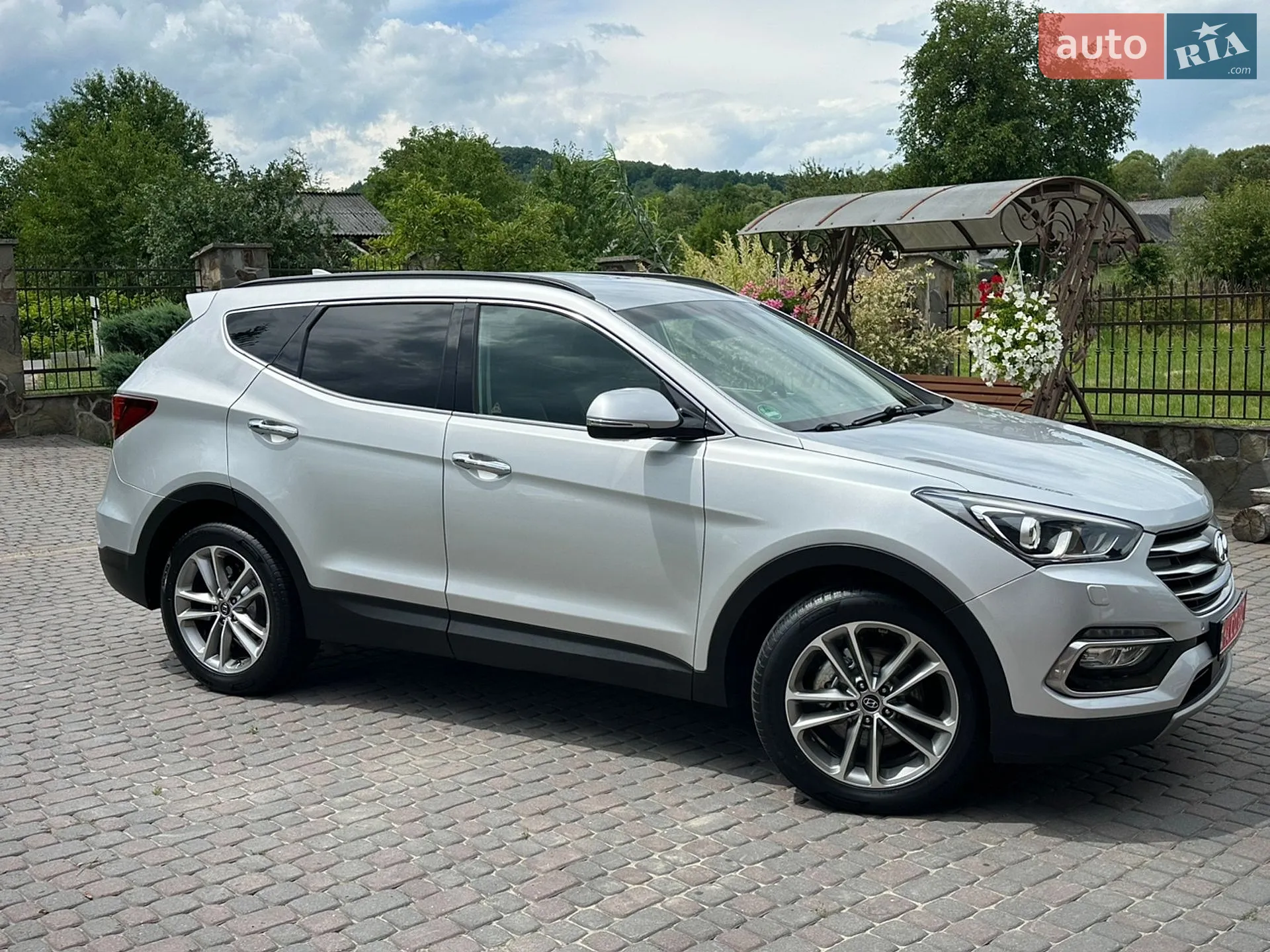 2016 Hyundai Santa Fe - мініатюра 12