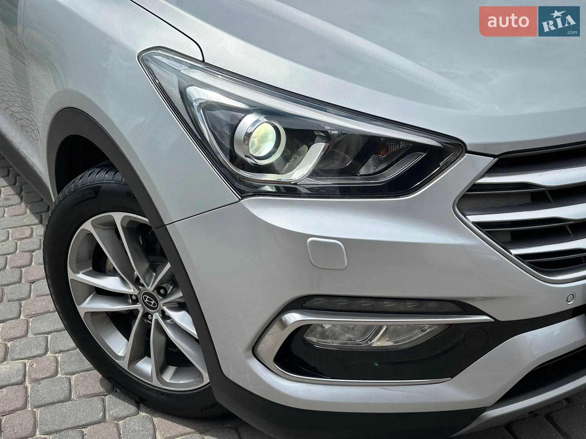 2016 Hyundai Santa Fe - мініатюра 20