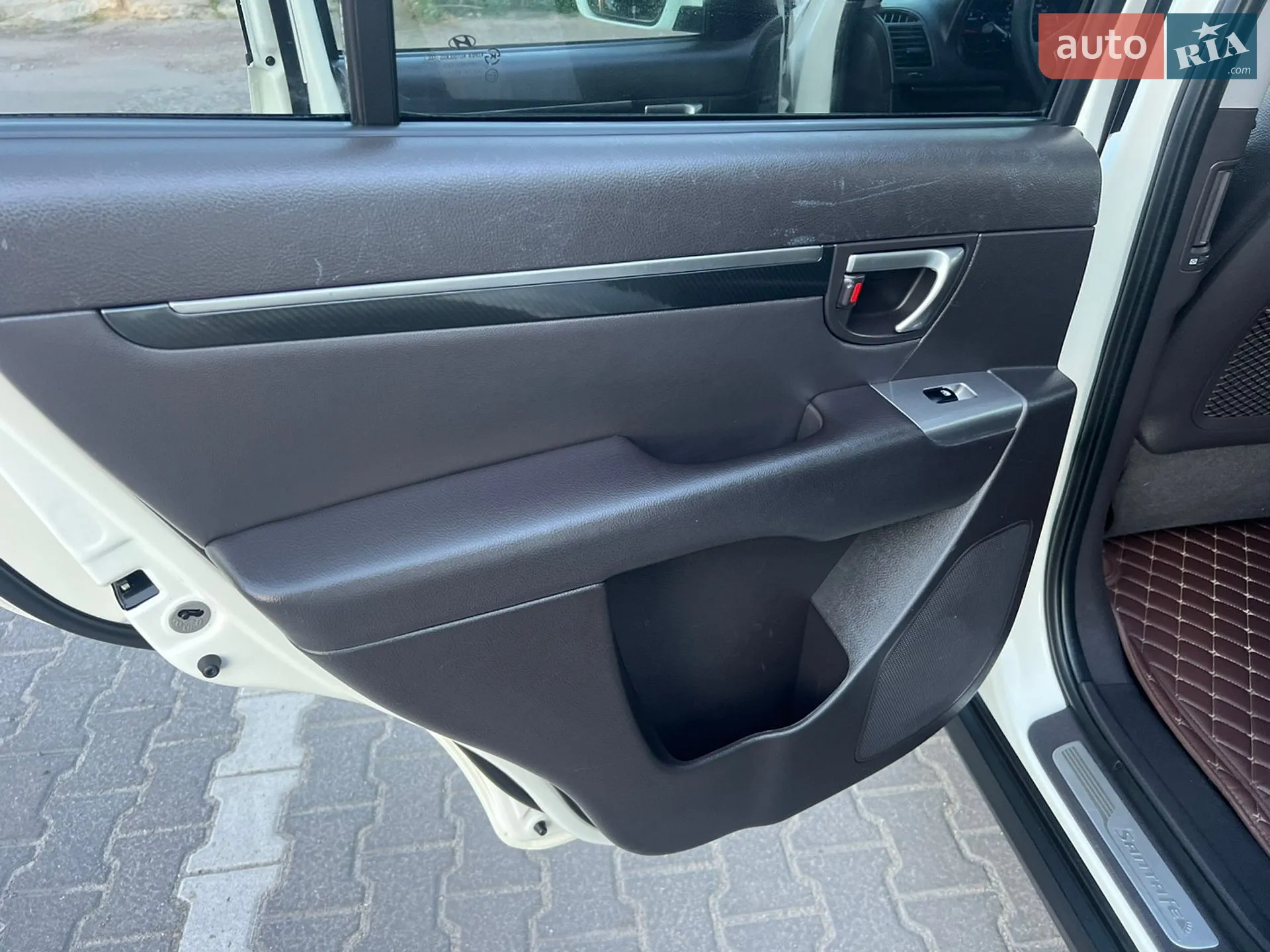 2011 Hyundai Santa Fe - мініатюра 30