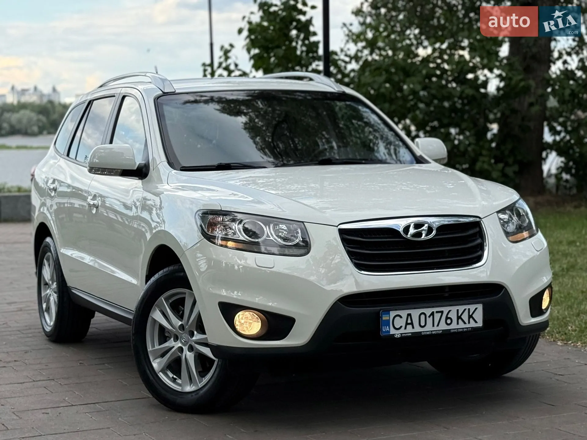 2011 Hyundai Santa Fe - мініатюра 2