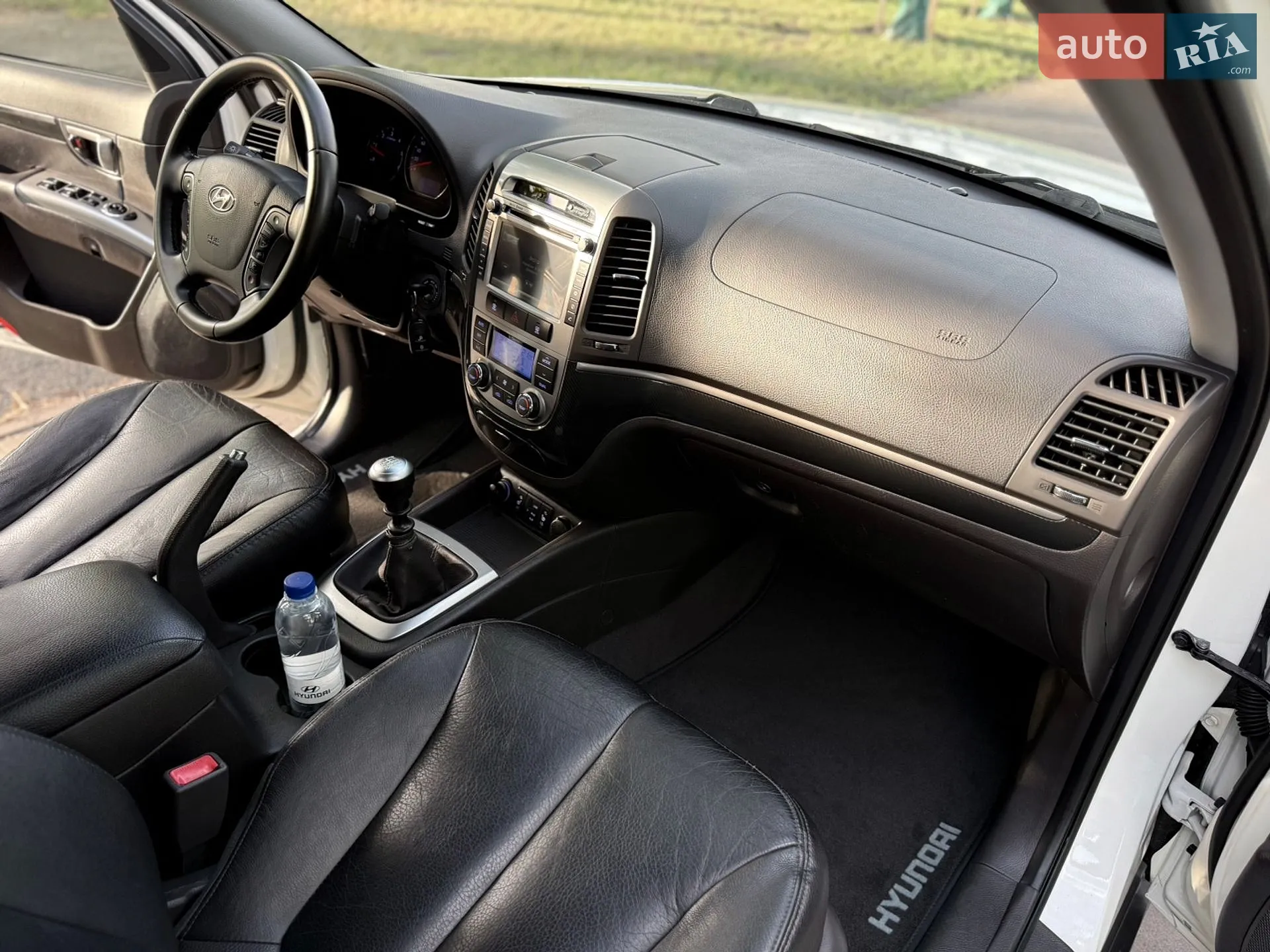2011 Hyundai Santa Fe - мініатюра 32