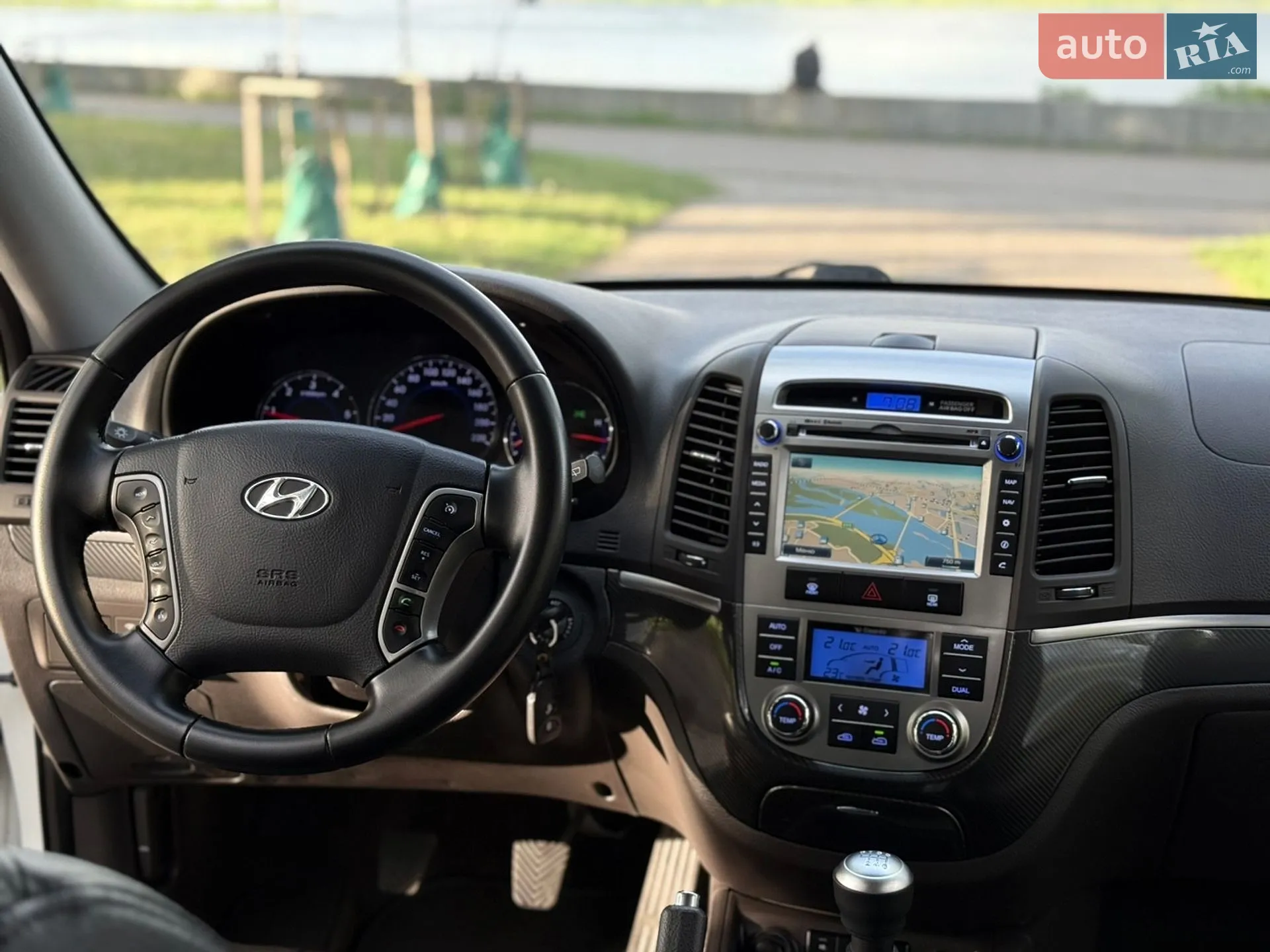 2011 Hyundai Santa Fe - мініатюра 42