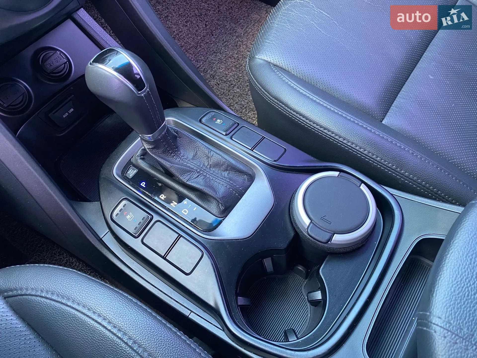 2015 Hyundai Santa Fe - мініатюра 51