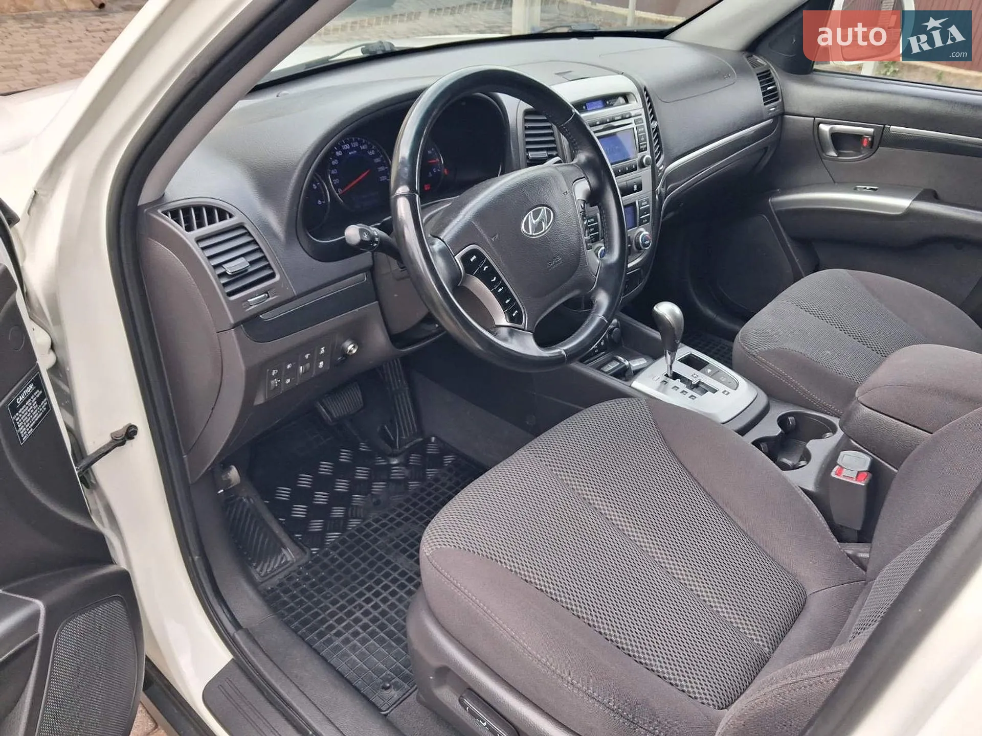2012 Hyundai Santa Fe - мініатюра 17