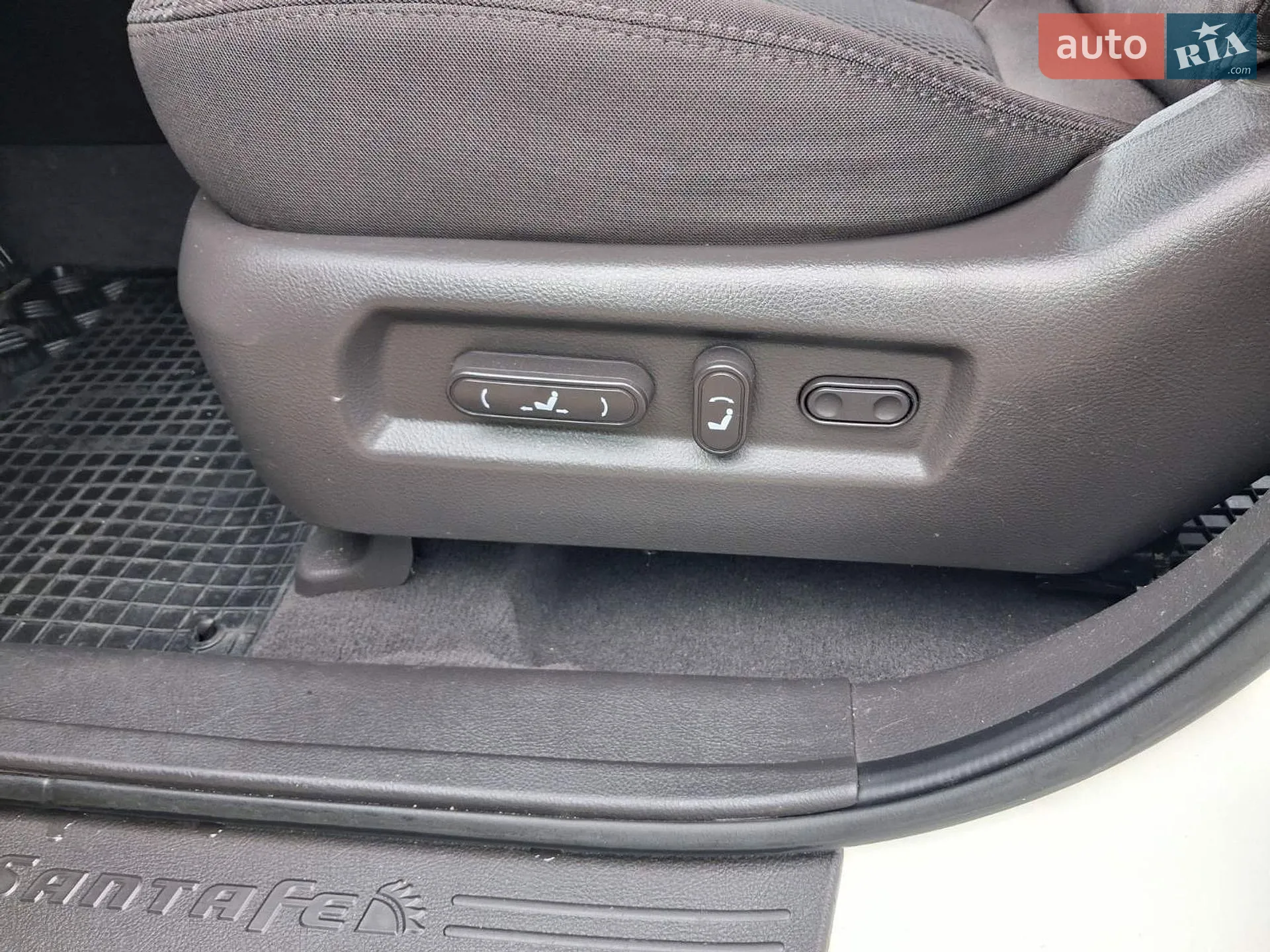 2012 Hyundai Santa Fe - мініатюра 18