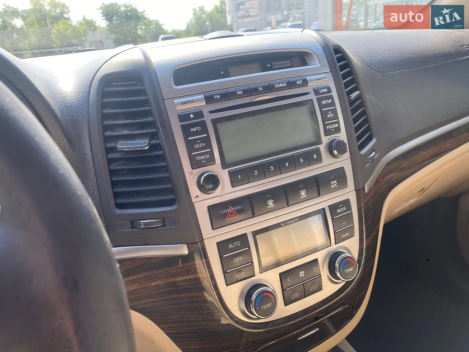 2011 Hyundai Santa Fe - мініатюра 12