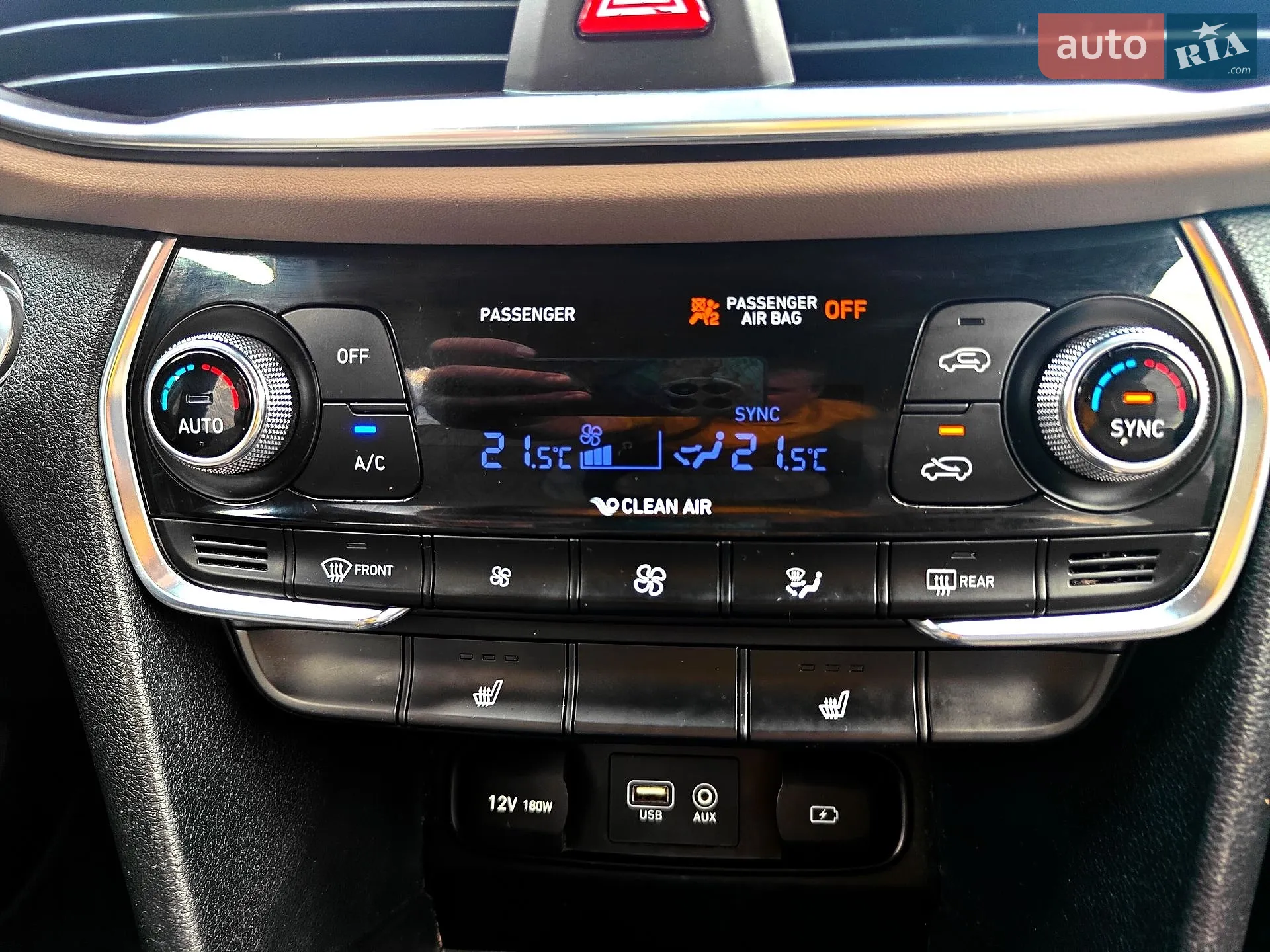 2019 Hyundai Santa Fe - мініатюра 28