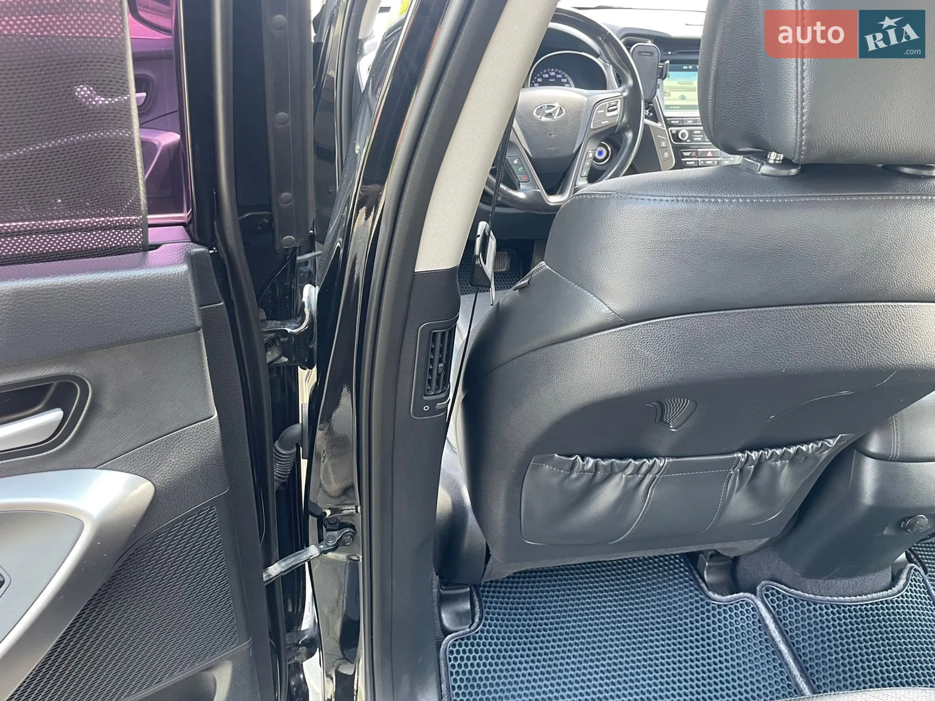 2015 Hyundai Santa Fe - мініатюра 29