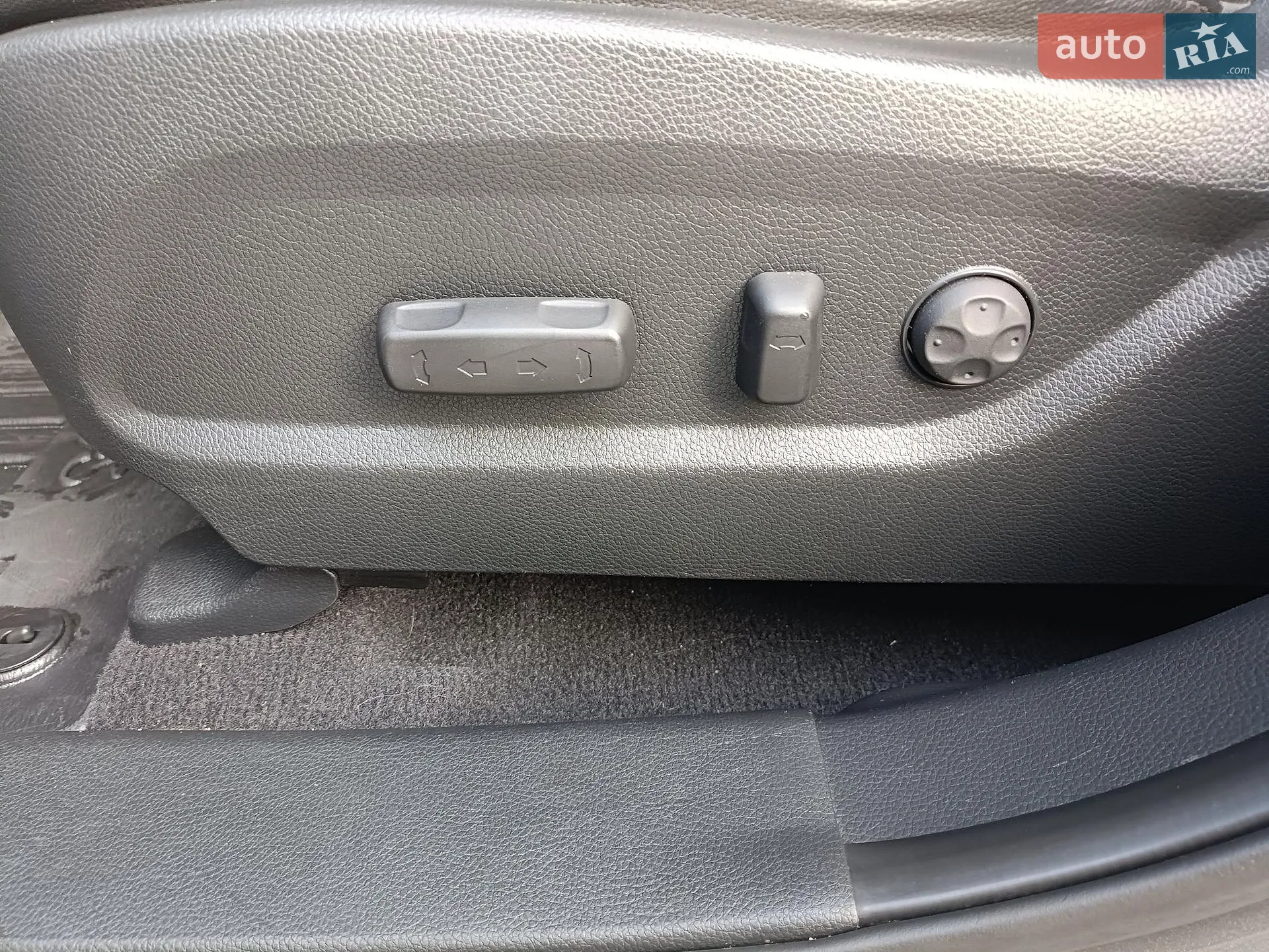 2013 Hyundai Santa Fe - мініатюра 23