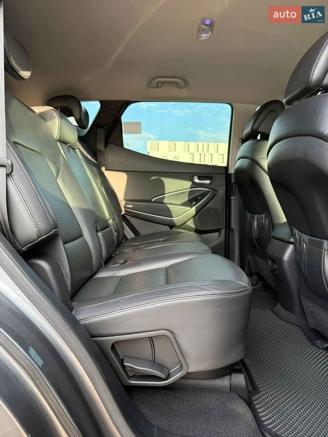 2012 Hyundai Santa Fe - мініатюра 21