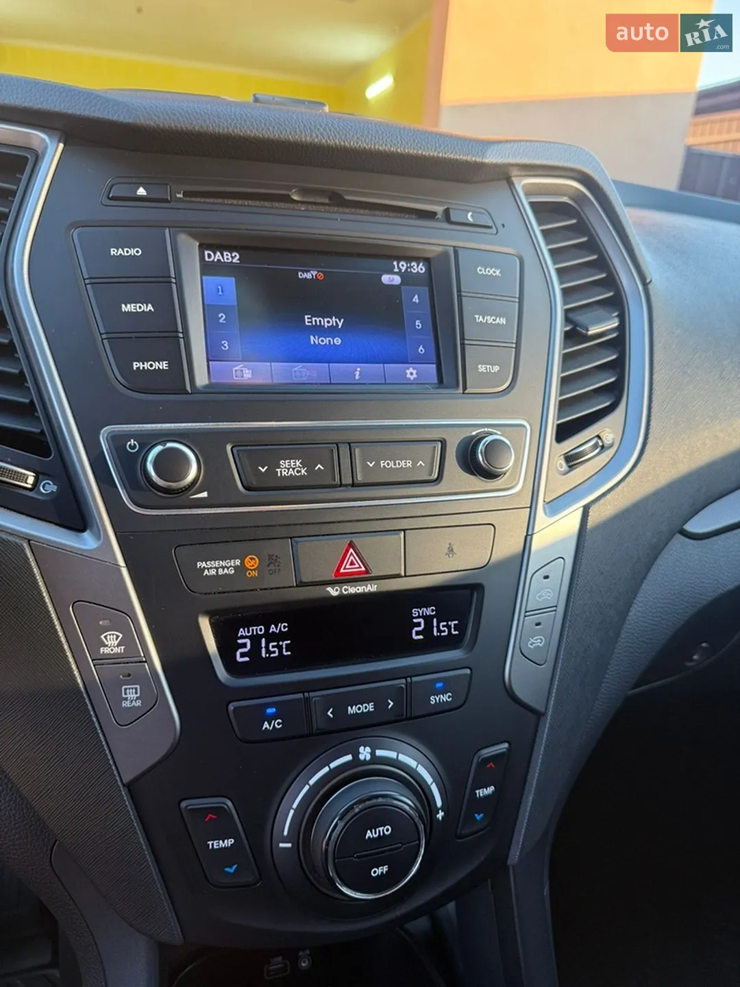2017 Hyundai Santa Fe - мініатюра 12