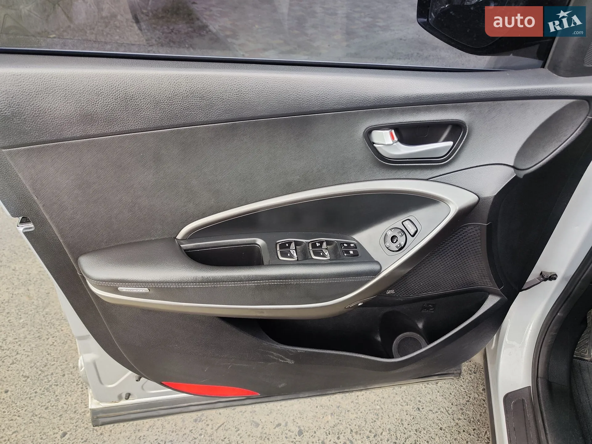 2015 Hyundai Santa Fe - мініатюра 31