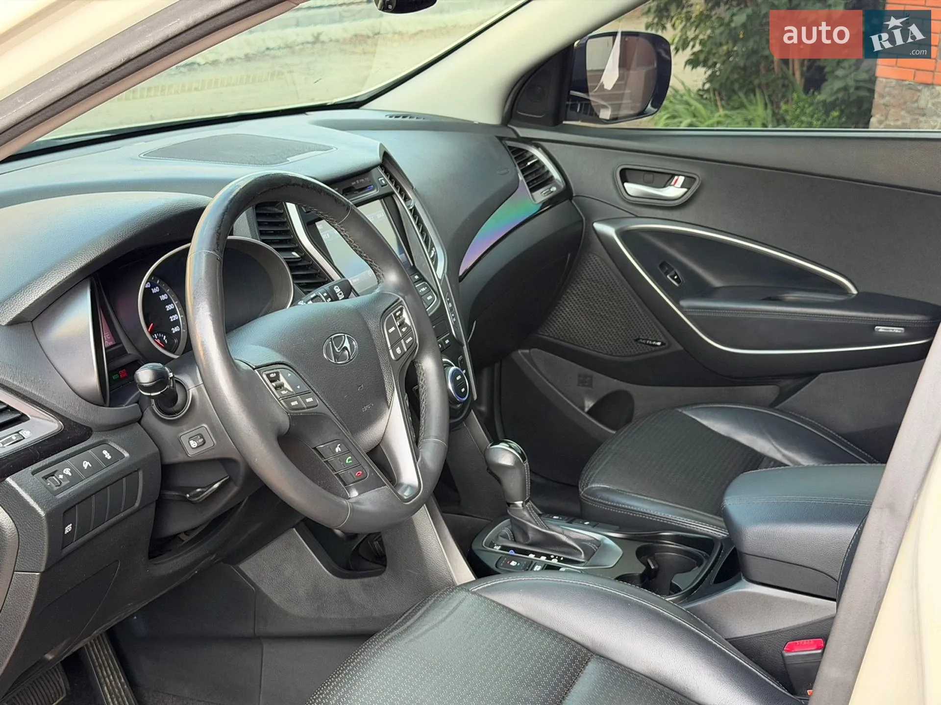 2012 Hyundai Santa Fe - мініатюра 11