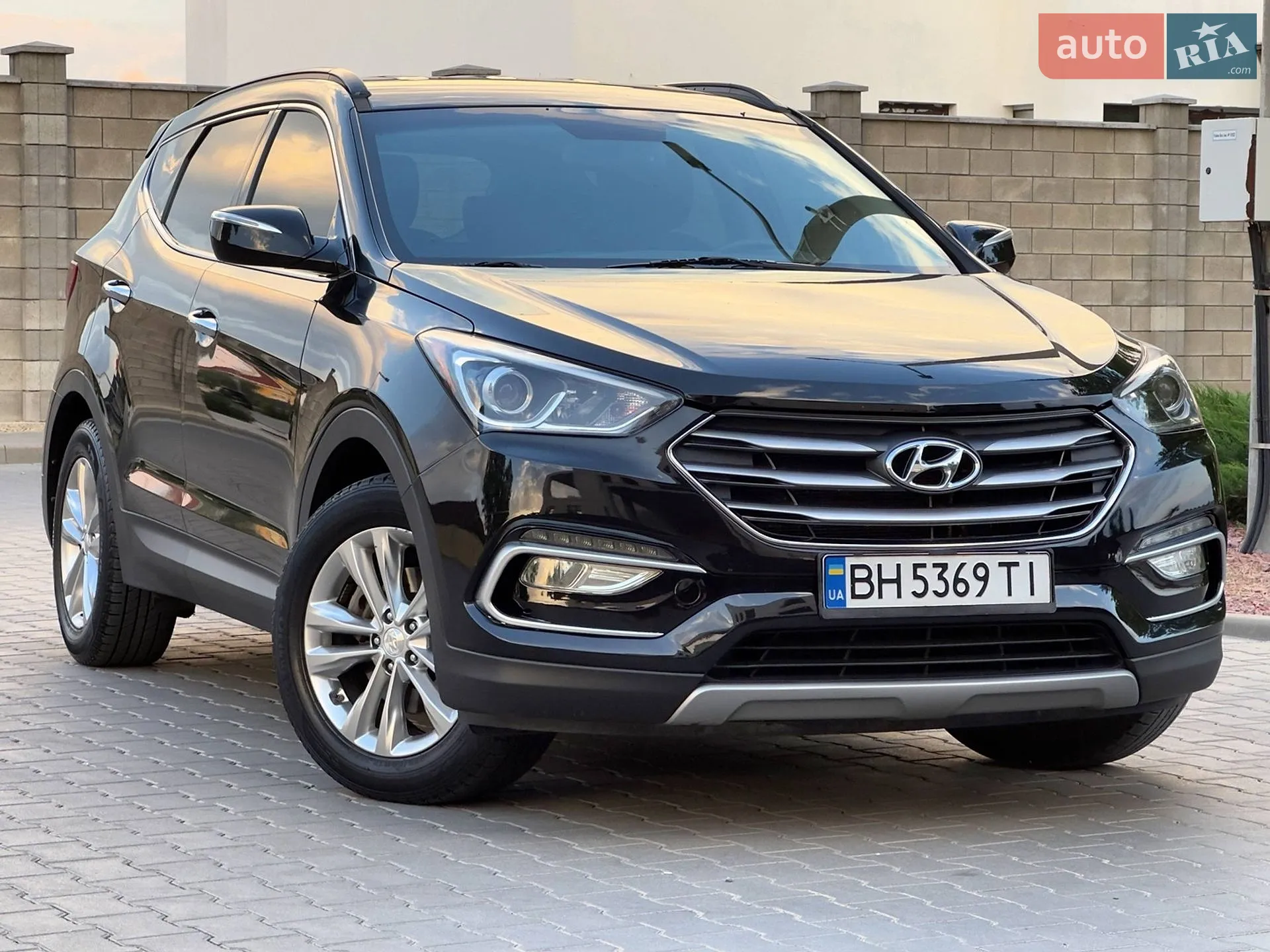 2017 Hyundai Santa Fe - мініатюра 3