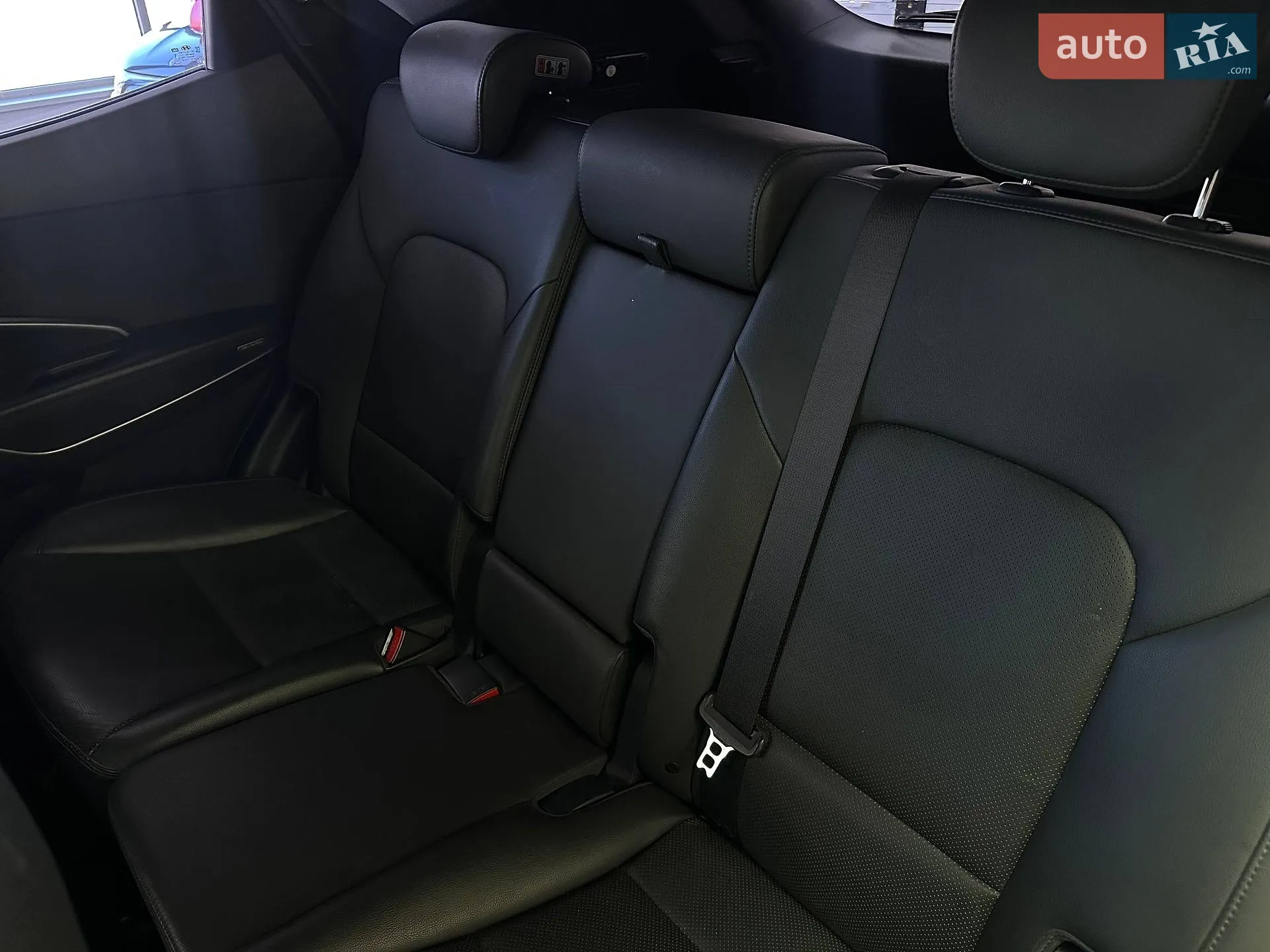2015 Hyundai Santa Fe - мініатюра 27