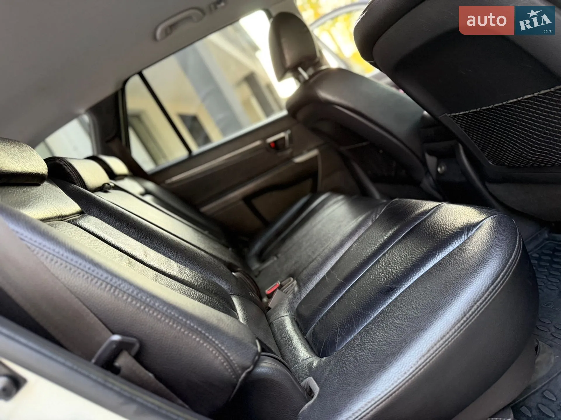 2010 Hyundai Santa Fe - мініатюра 91