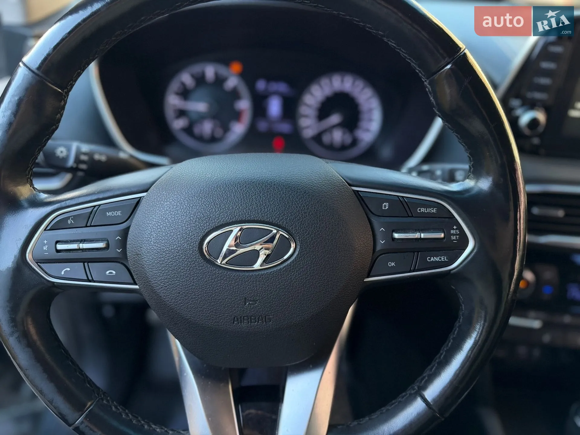2019 Hyundai Santa Fe - мініатюра 17